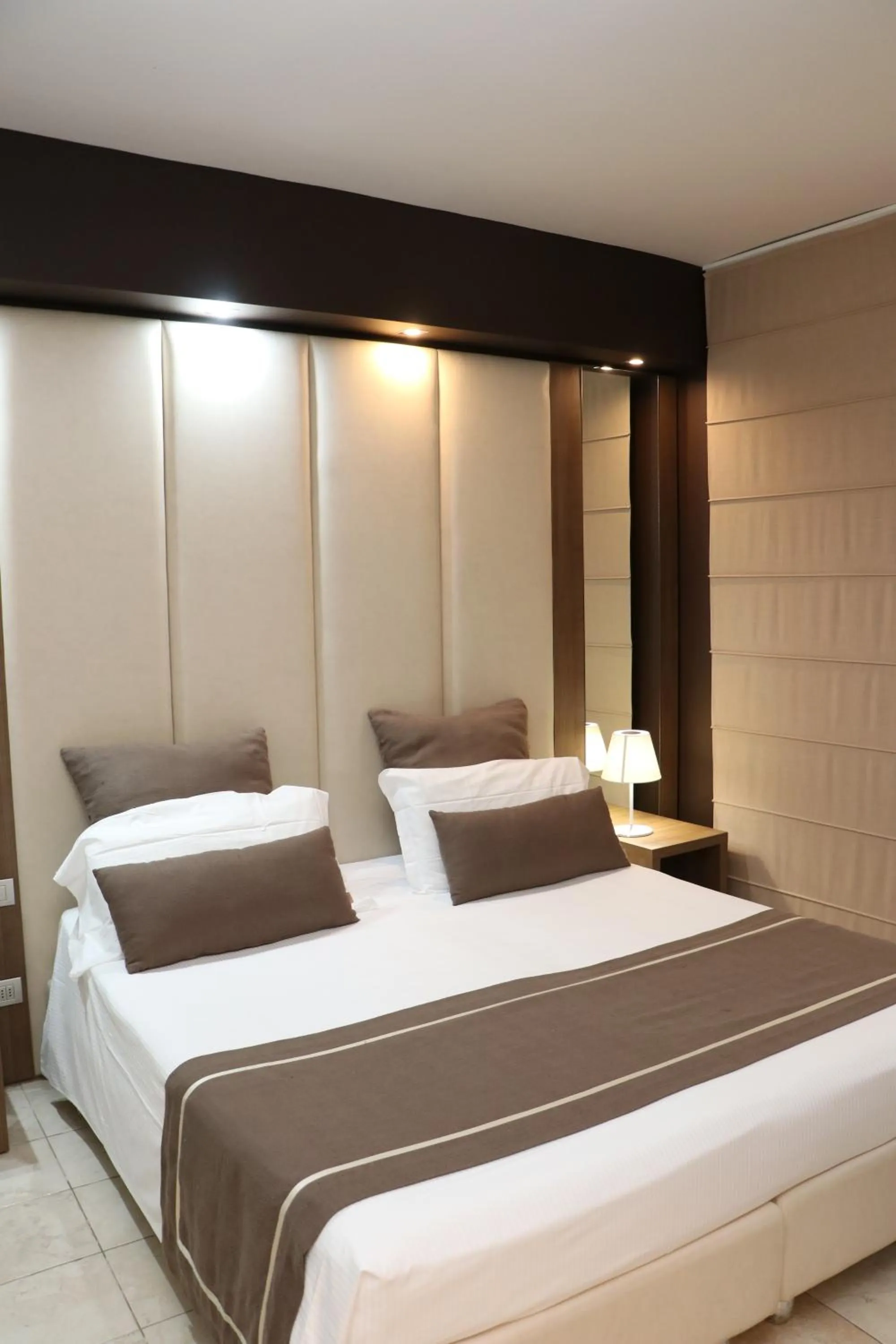 Bed in Hotel Lafayette