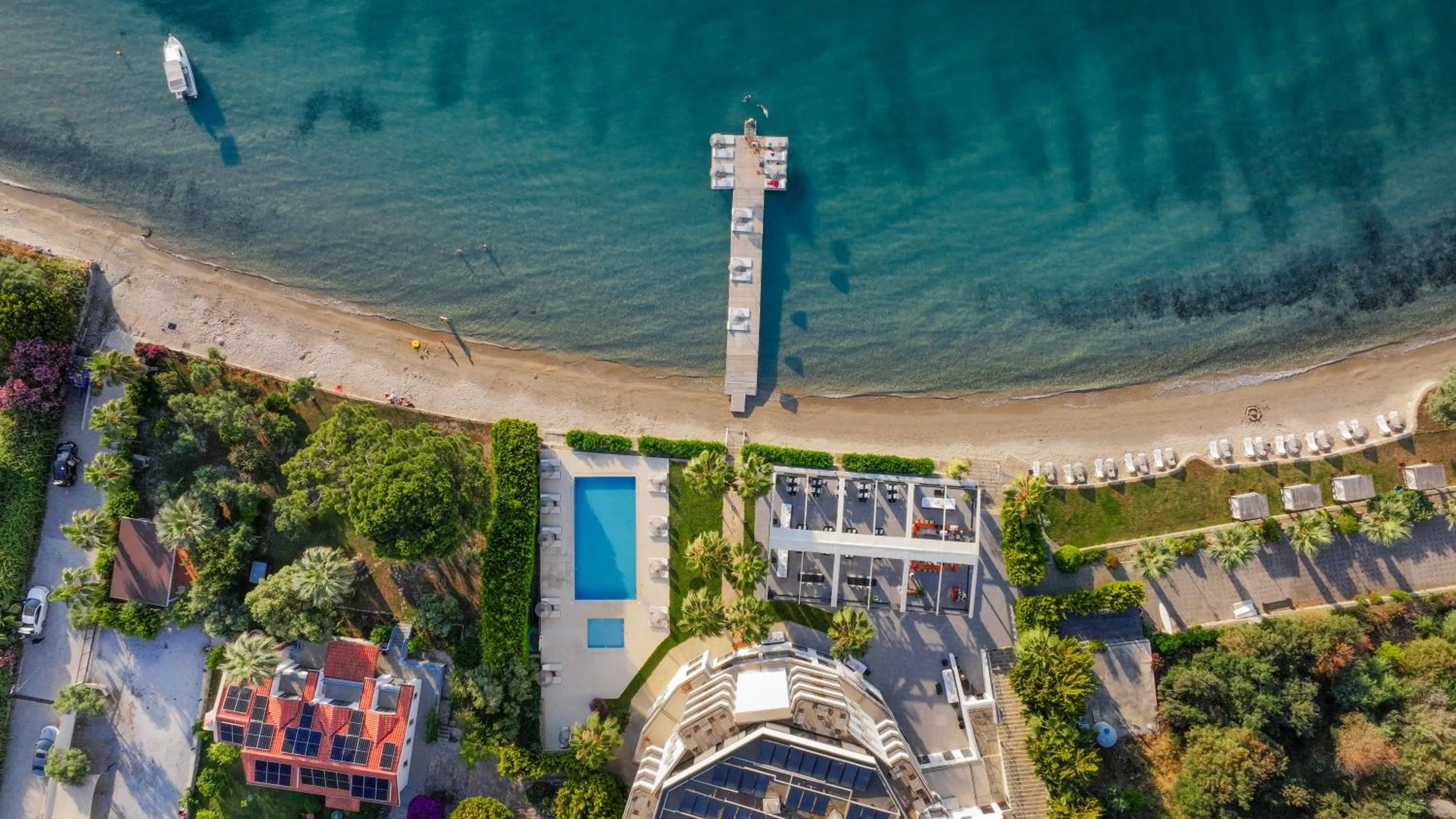 Garden in Med-Inn Hotel