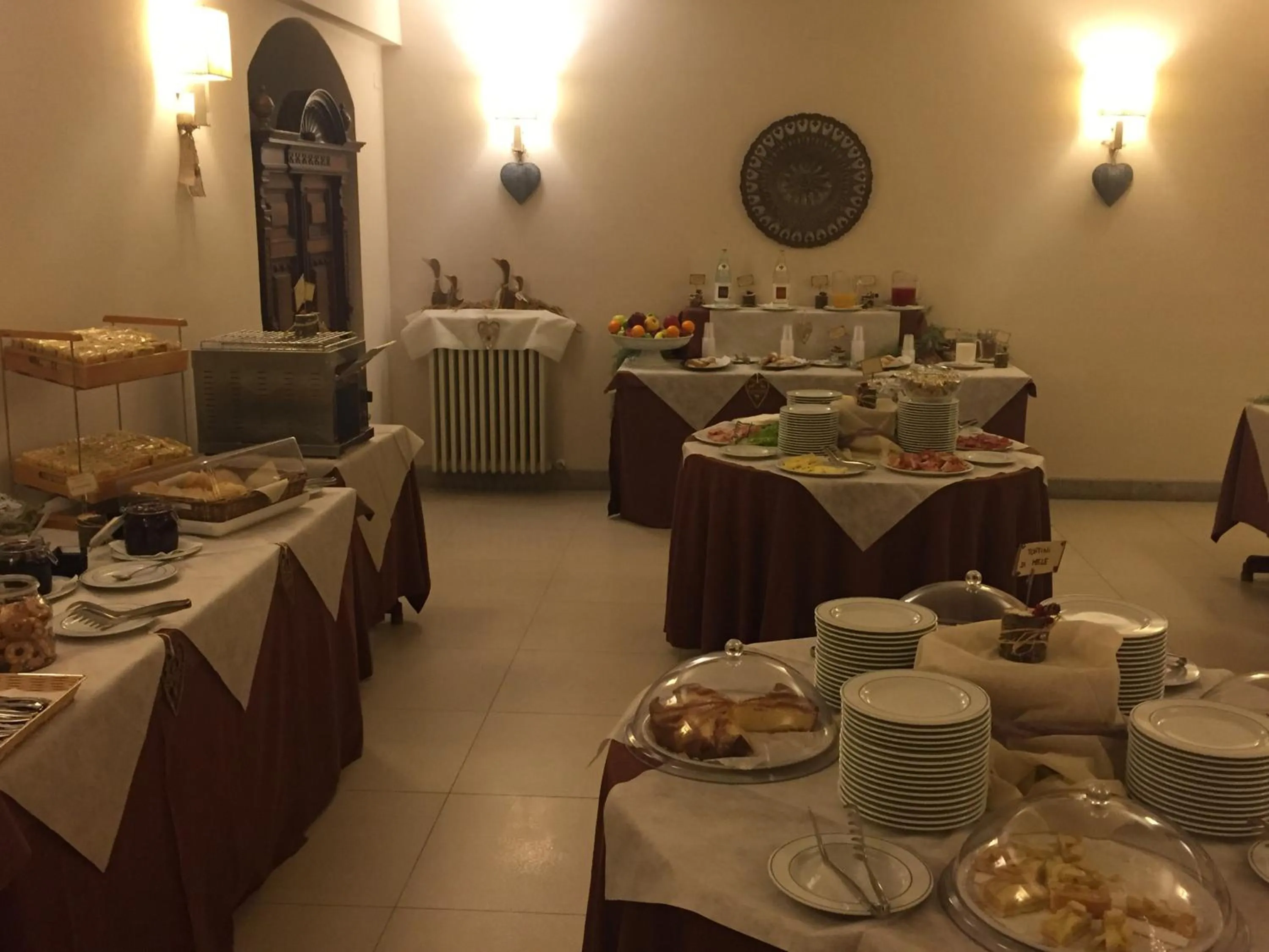 Buffet breakfast in TH Borca di Cadore - Park Hotel Des Dolomites