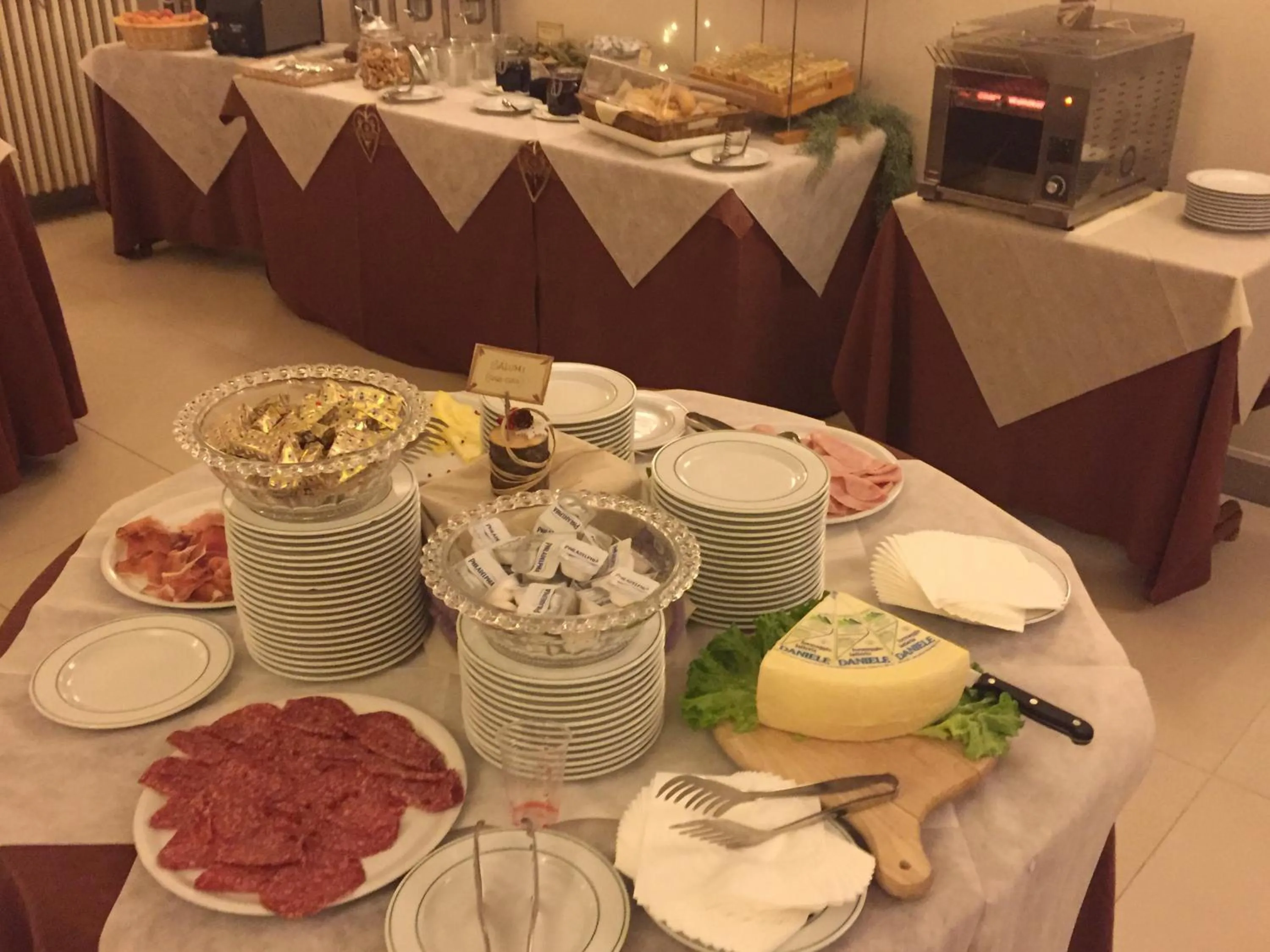 Buffet breakfast in TH Borca di Cadore - Park Hotel Des Dolomites