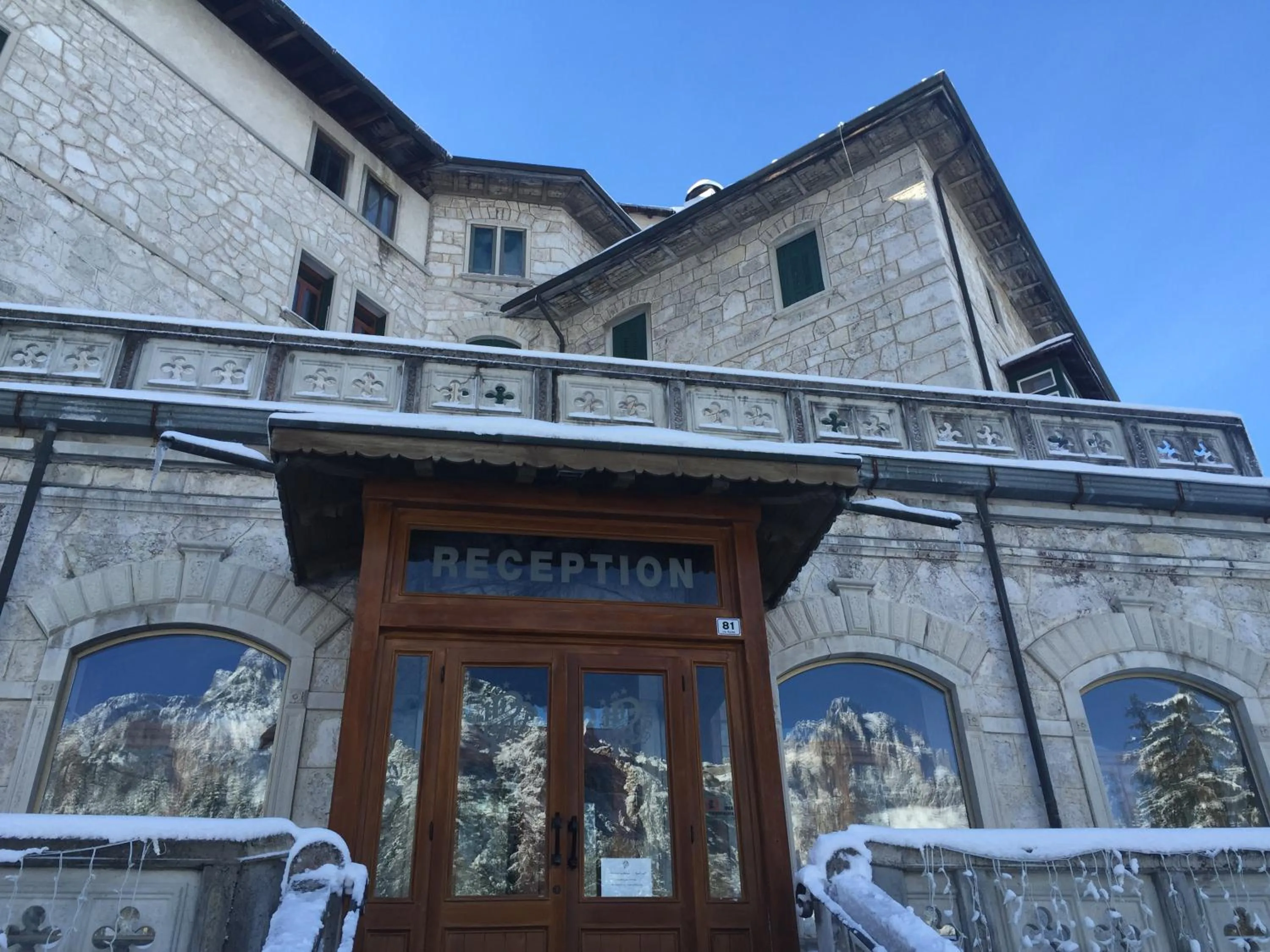 Property building in TH Borca di Cadore - Park Hotel Des Dolomites