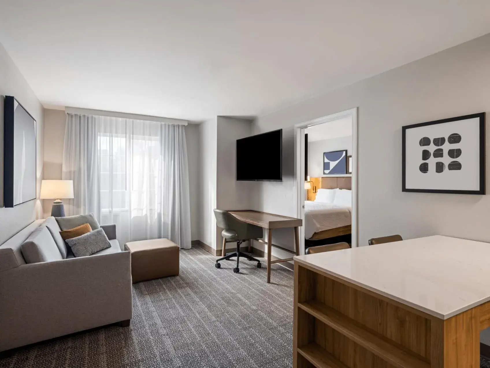 Queen Suite with Roll-In Shower - Disability Access in Staybridge Suites Rochester University by IHG Queen Suite with Roll-In Shower - Disability Access in Staybridge Suites Rochester University by IHG