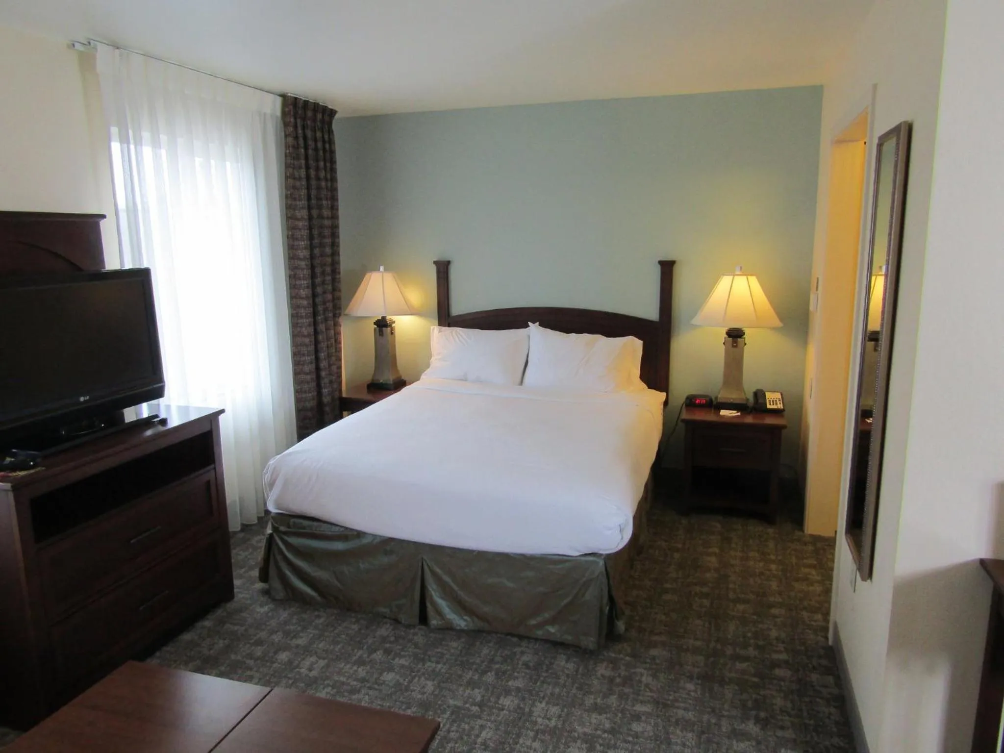 Photo of the whole room, Bed in Staybridge Suites Rochester University by IHG