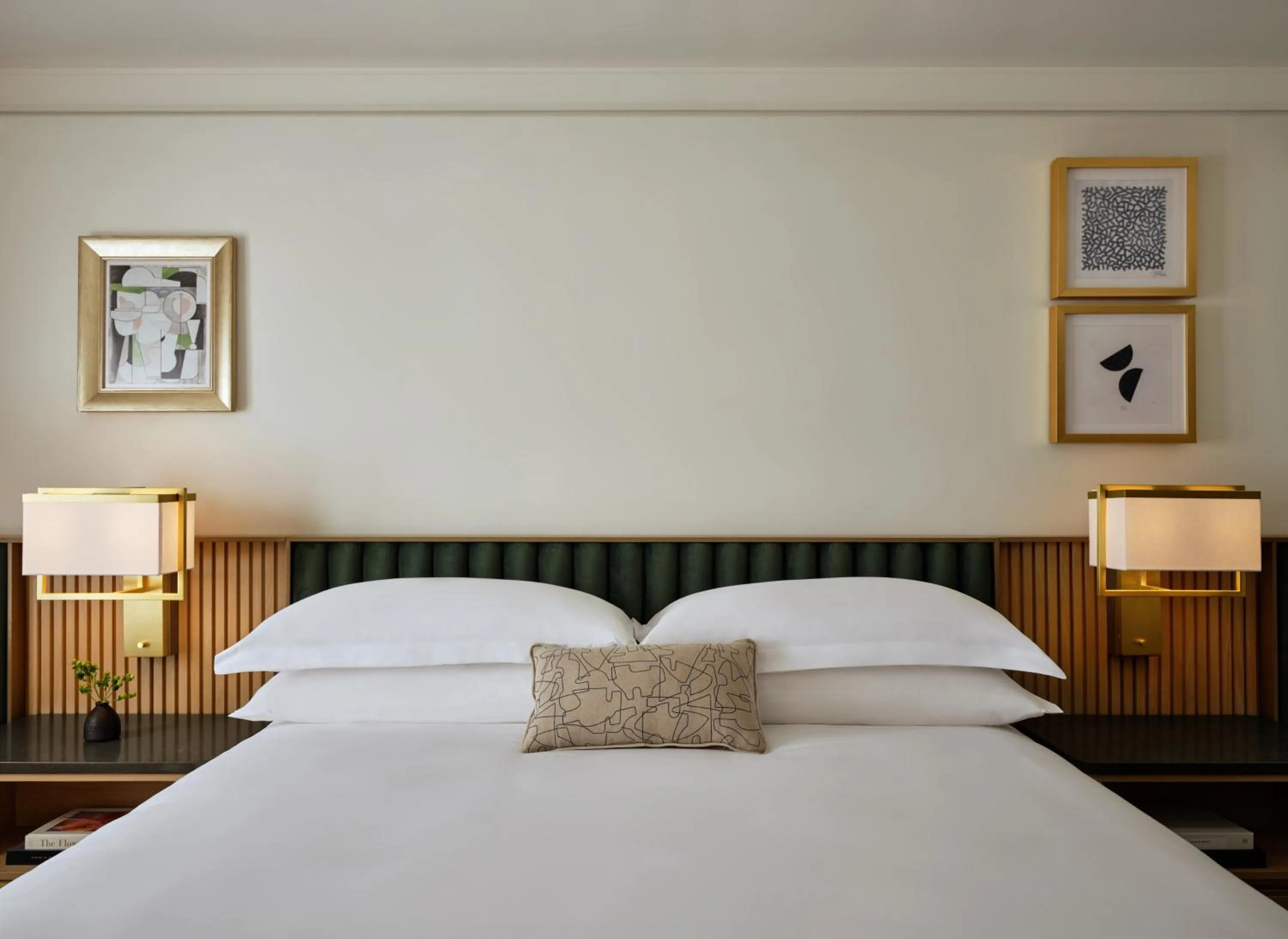 Photo of the whole room, Bed in 70 Park Avenue - Soon to be Kimpton