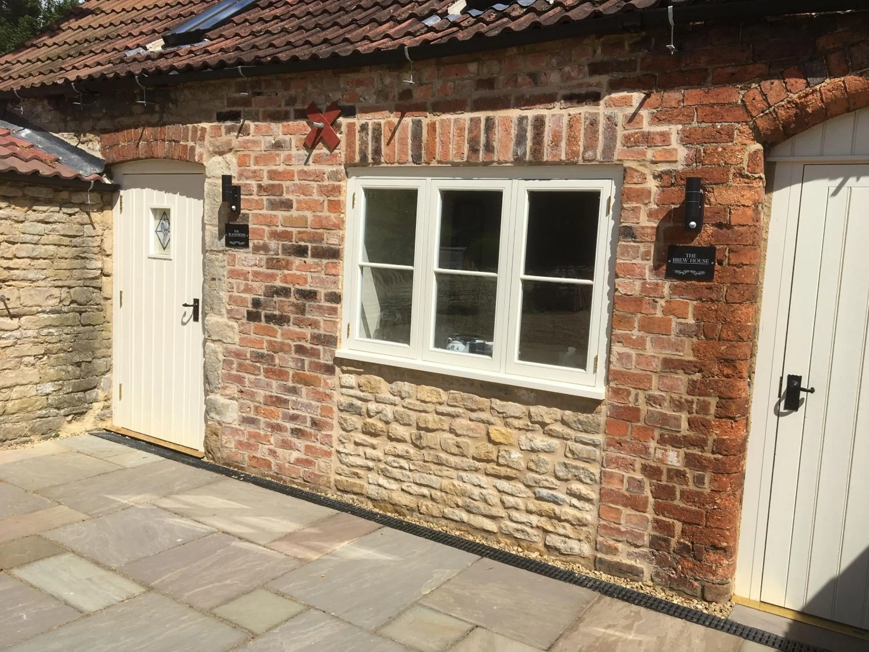 Facade/entrance in The Bluebell