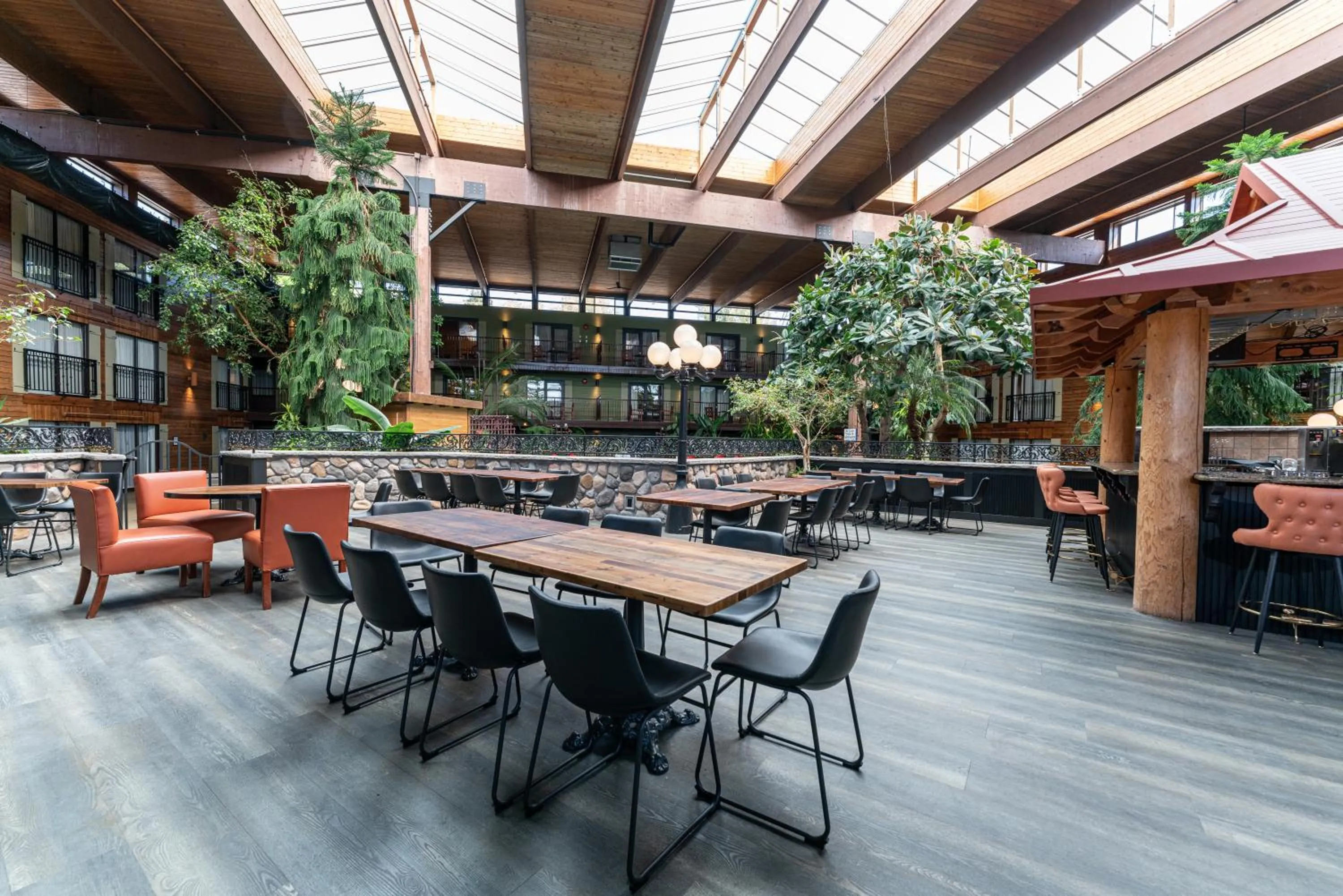 Restaurant/places to eat in Prestige Vernon Lodge