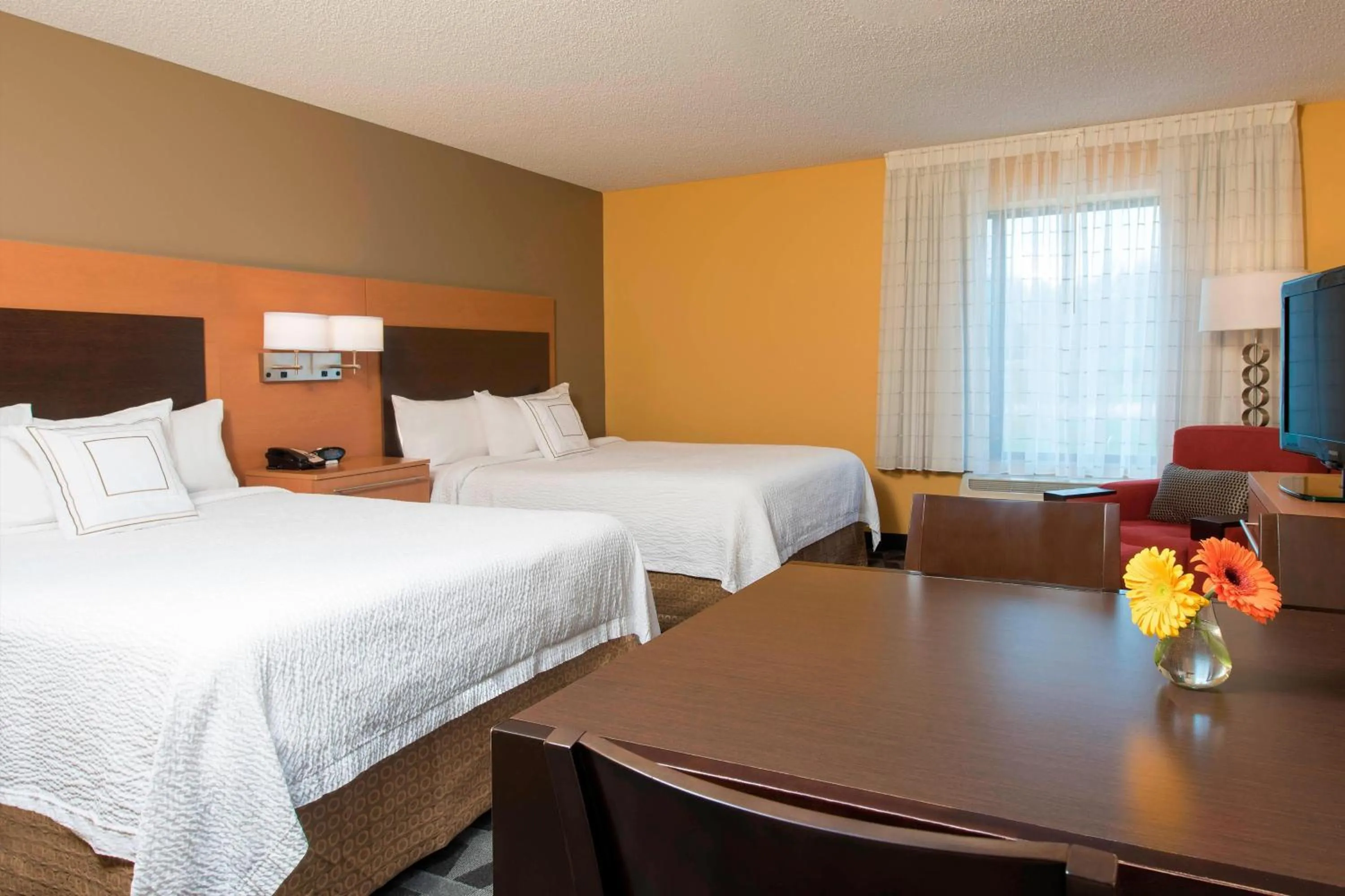 Bedroom, Bed in TownePlace Suites by Marriott Kalamazoo