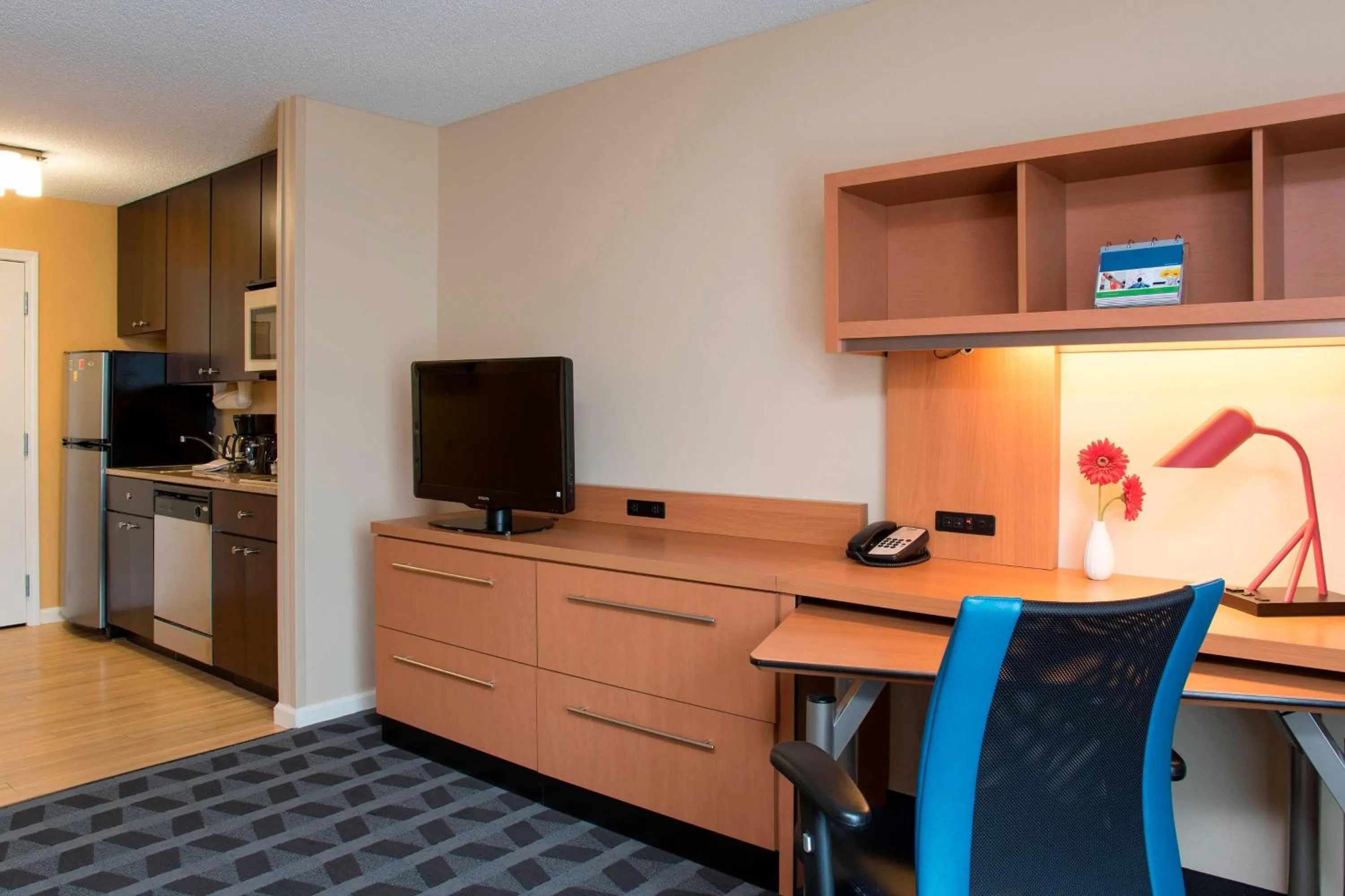 Bedroom in TownePlace Suites by Marriott Kalamazoo