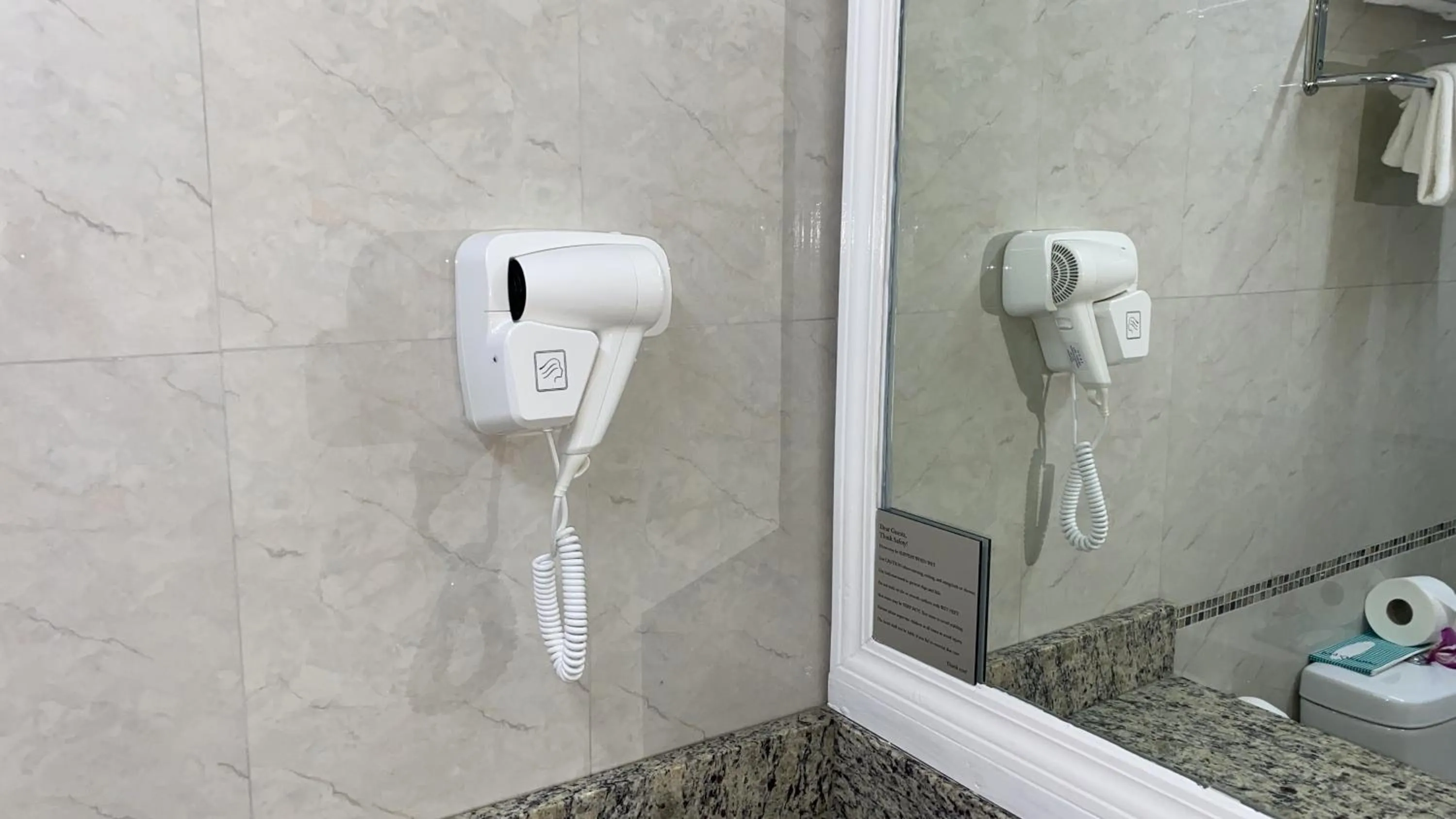 Bathroom in Bay Gardens Inn