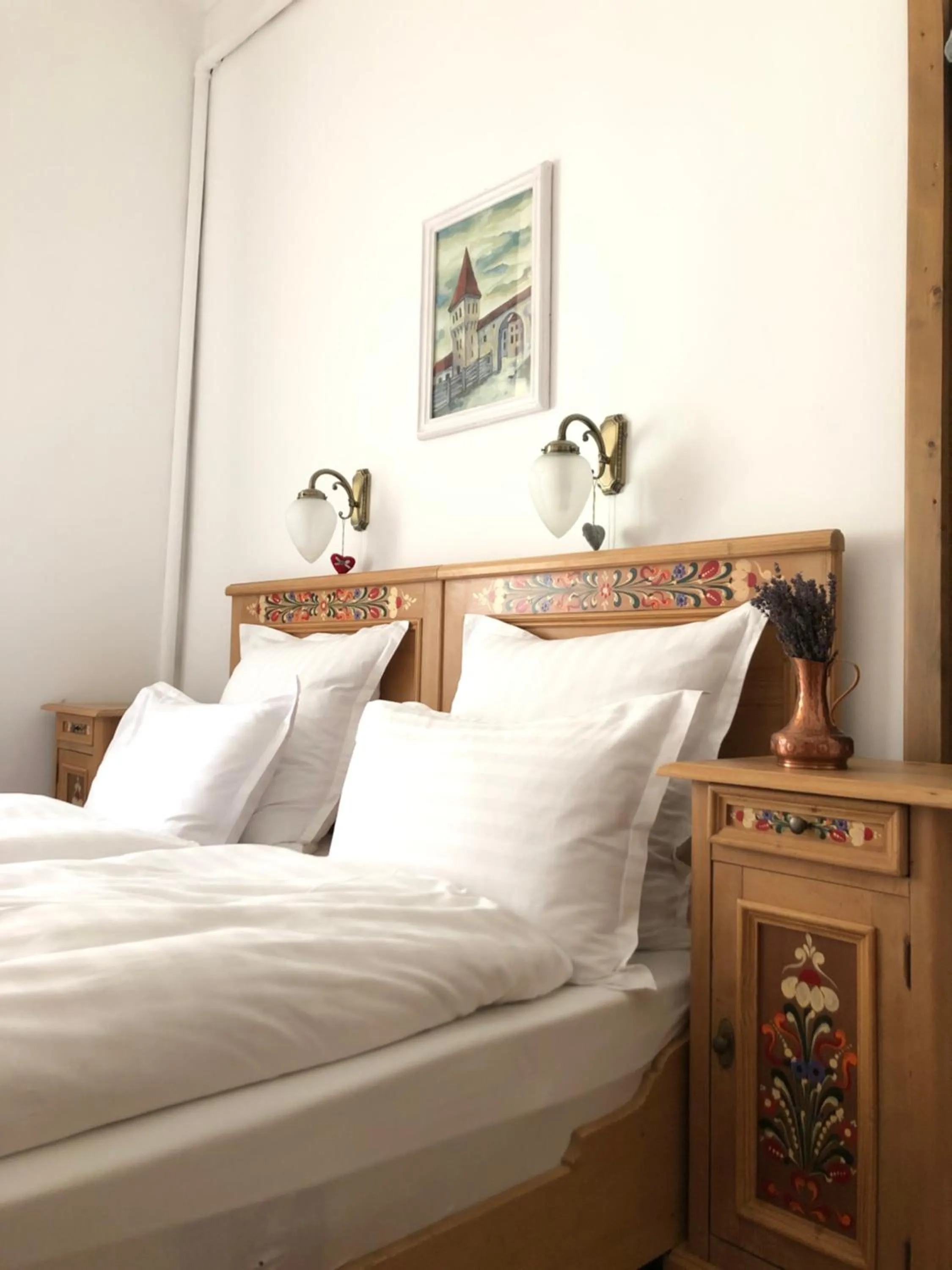 Bed in La Teo Pensiune si Pivnita