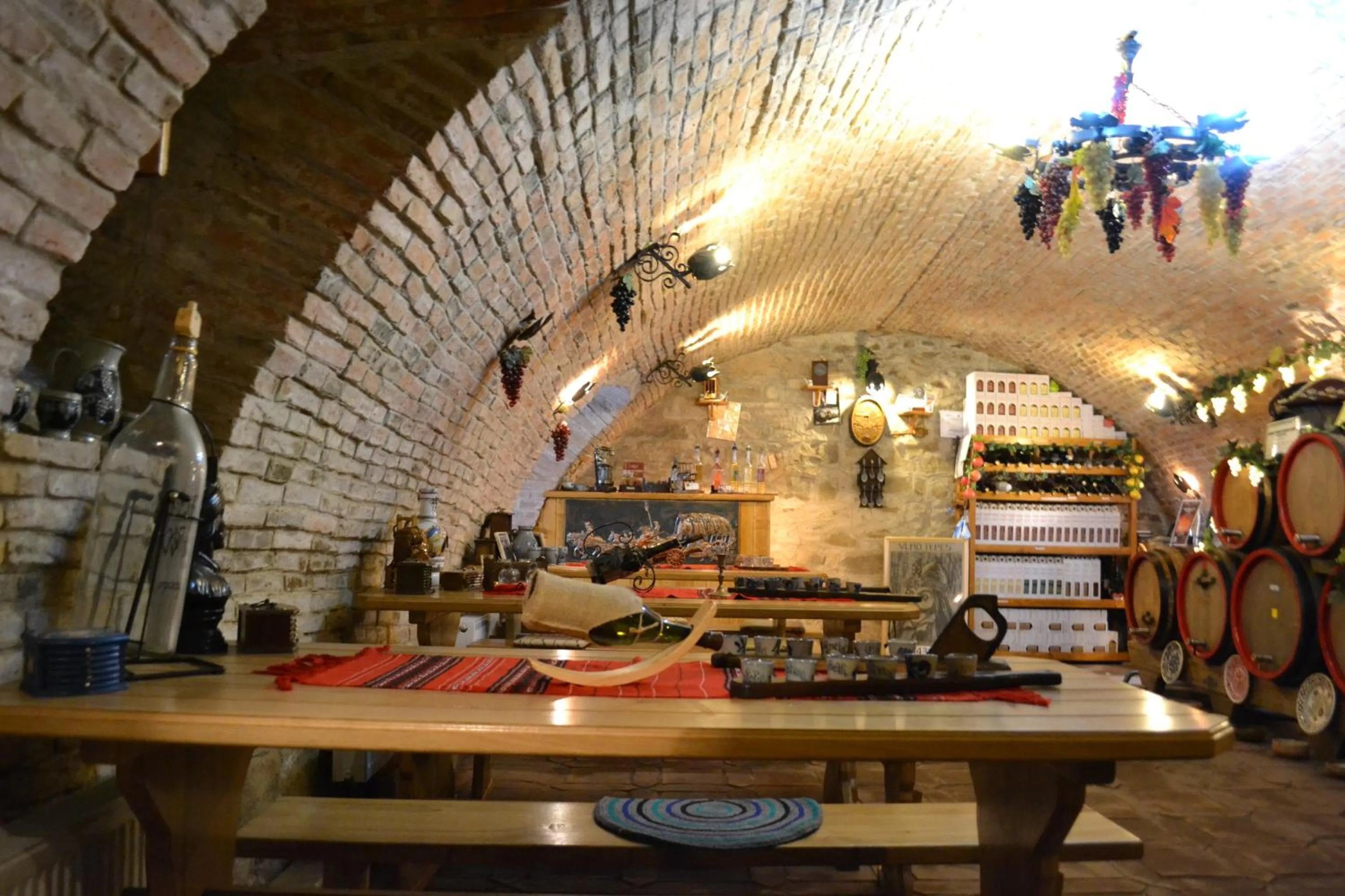 Lounge or bar in La Teo Pensiune si Pivnita