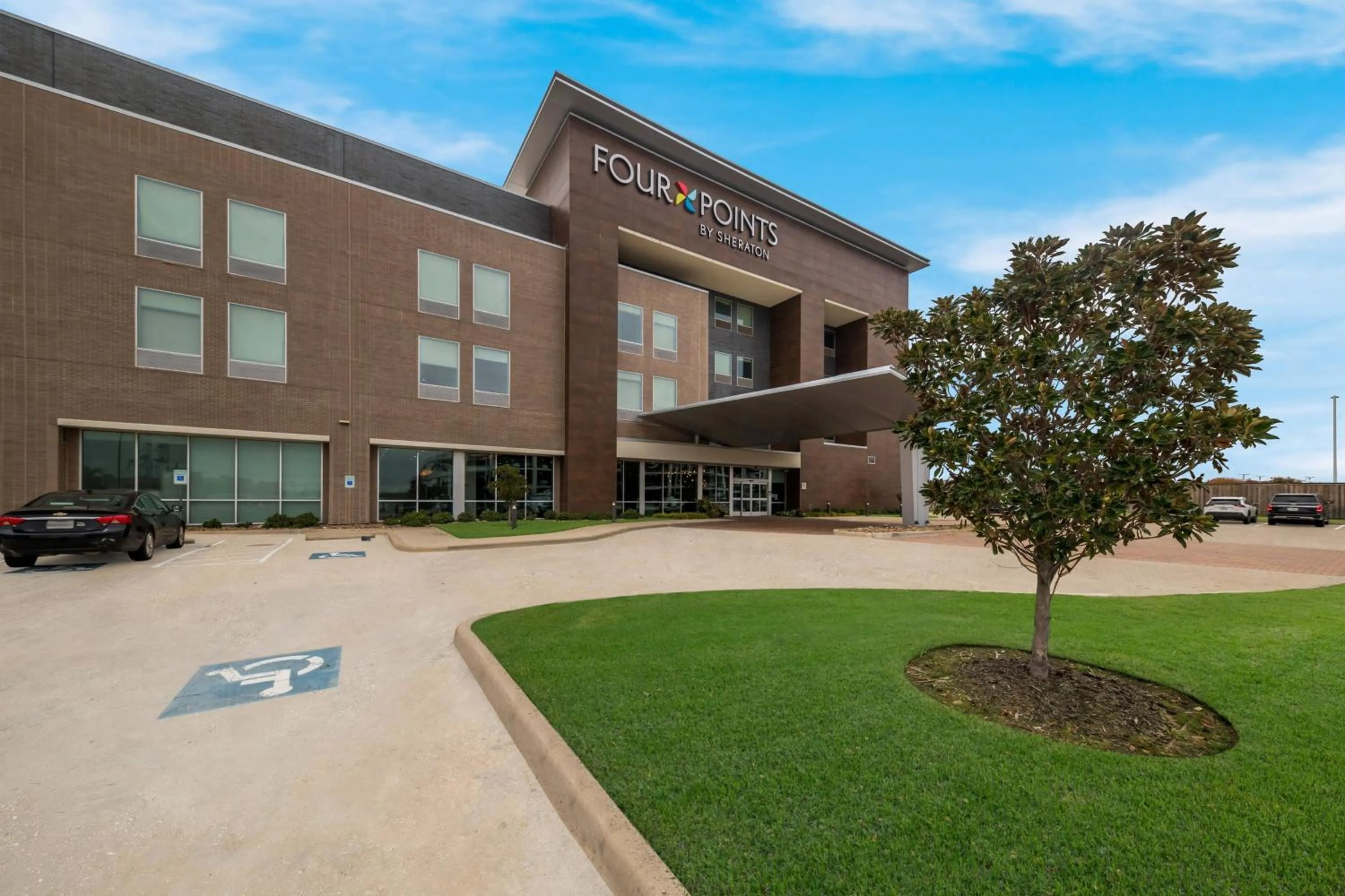 Property building in Four Points by Sheraton Plano