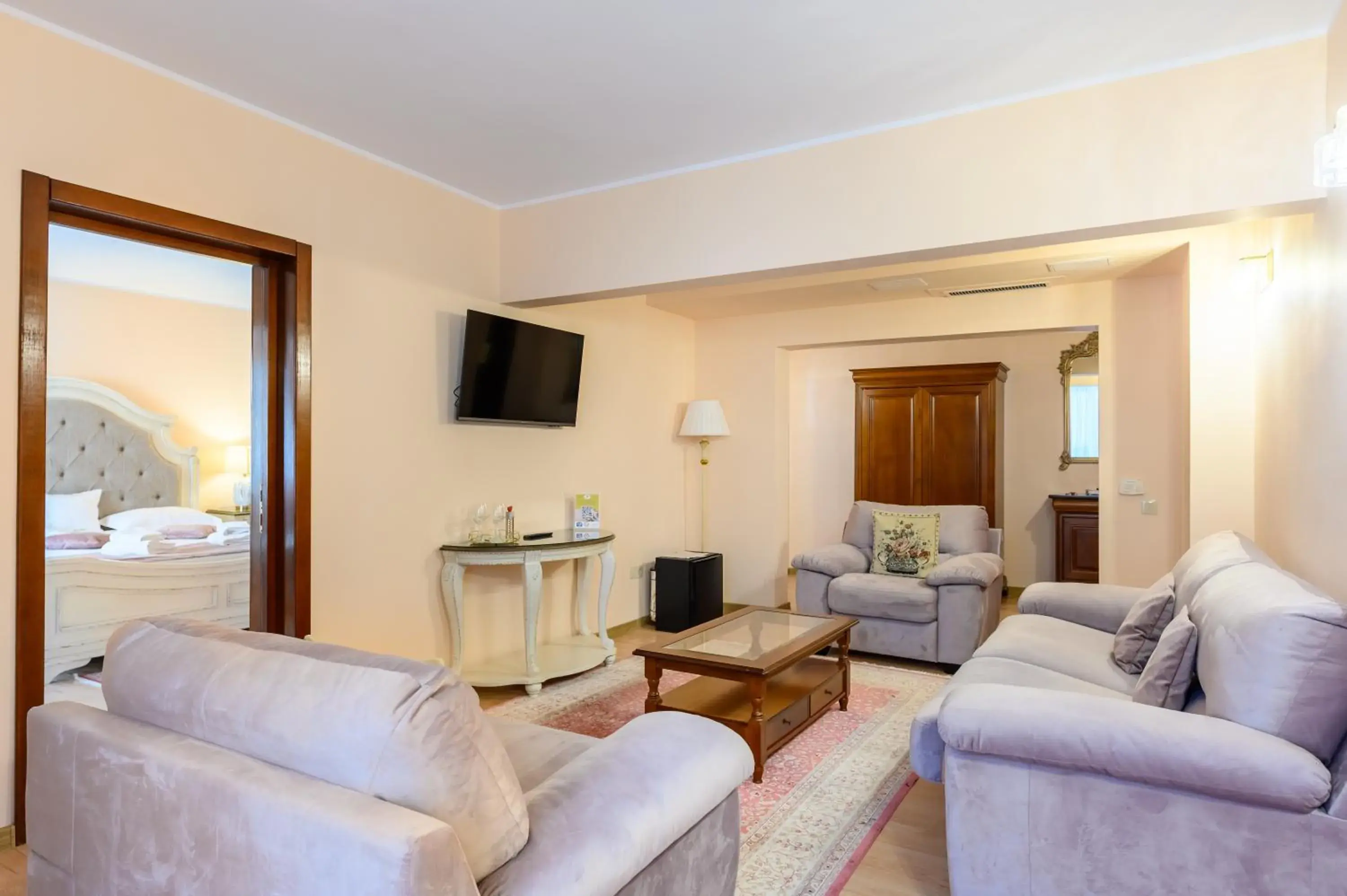 Standard One-Bedroom Apartment 3* in Hotel Maria Standard One-Bedroom Apartment 3* in Hotel Maria