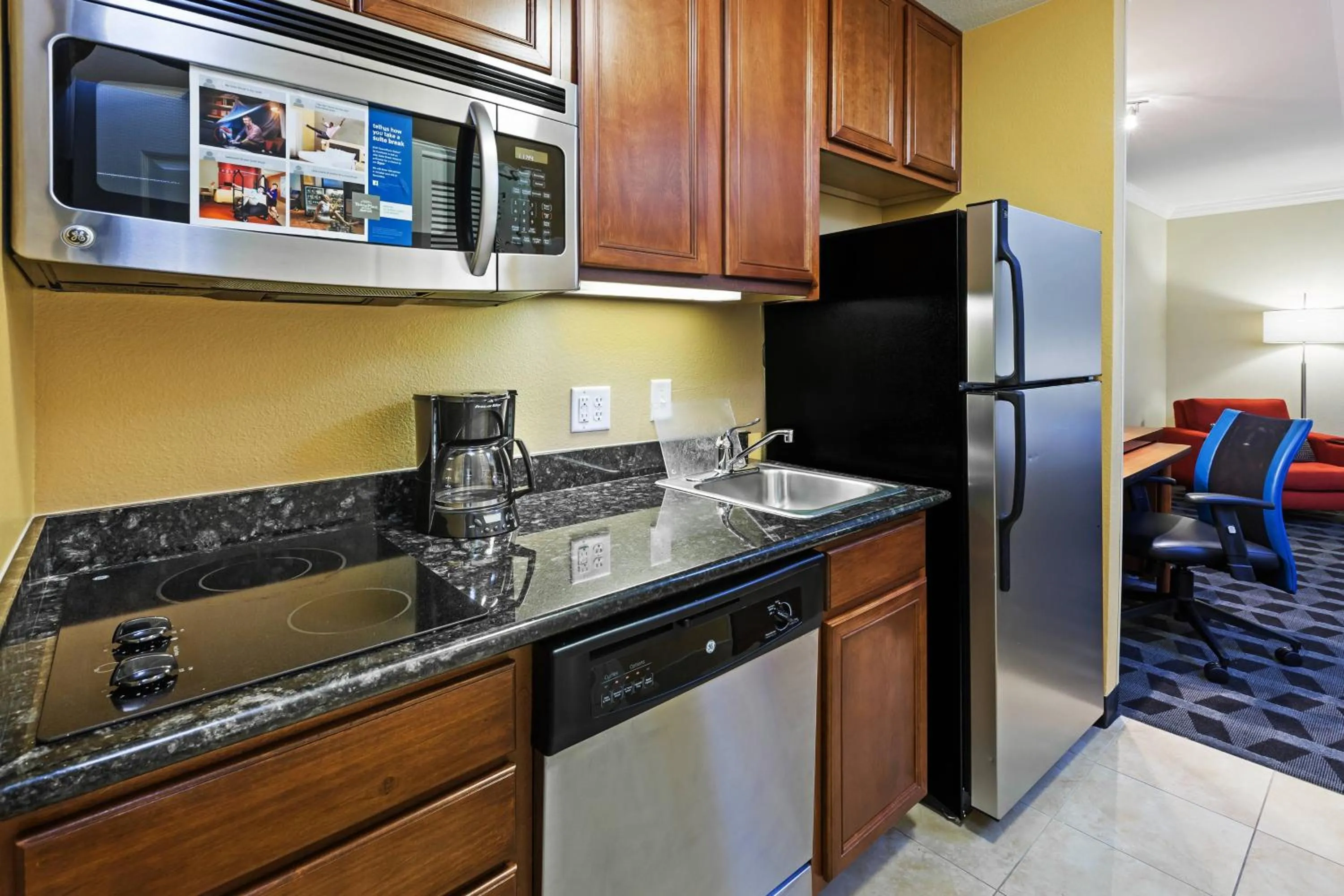 Kitchen or kitchenette in TownePlace Suites by Marriott Odessa