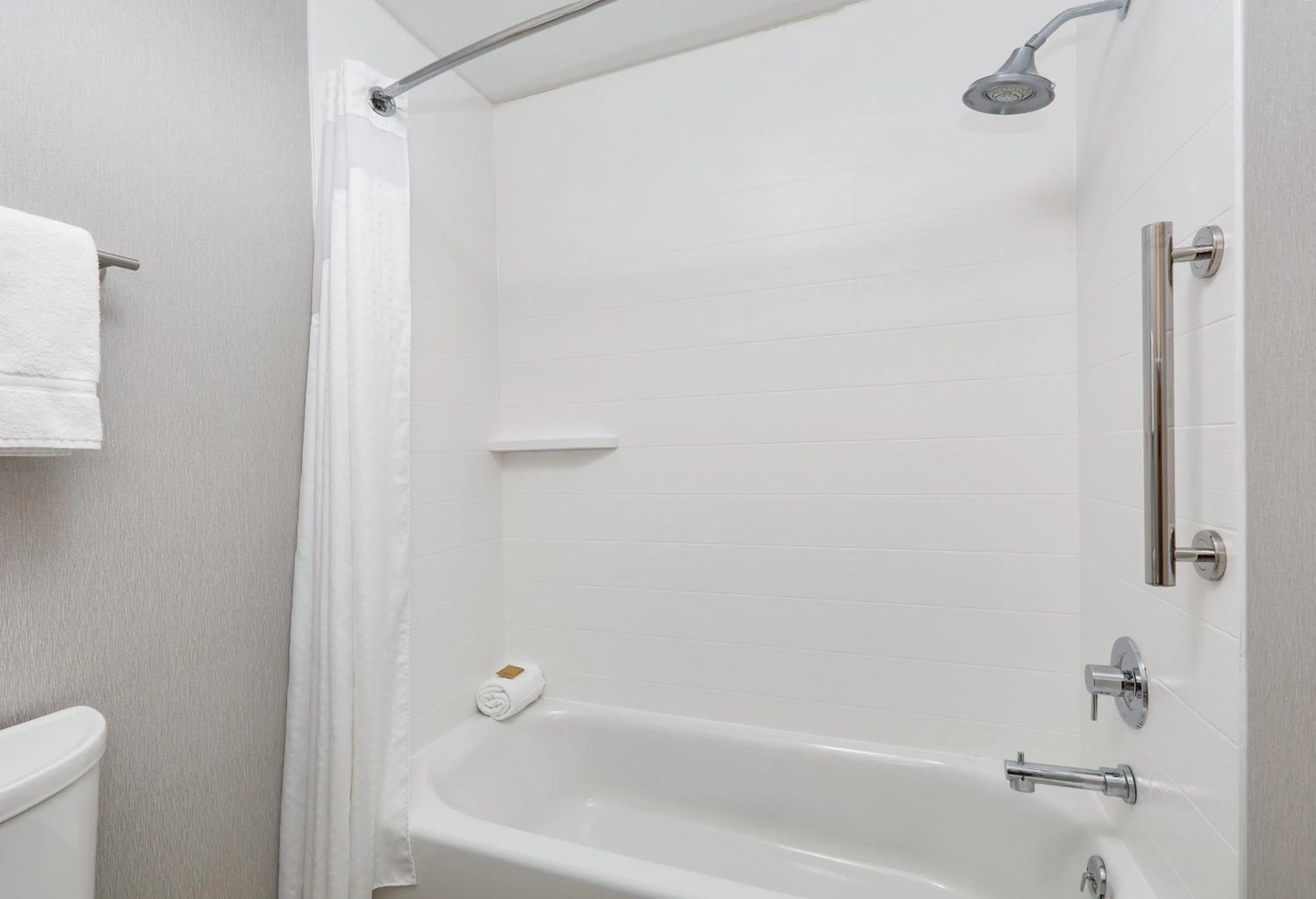 Bathroom in Holiday Inn Express Scottsbluff - Gering by IHG