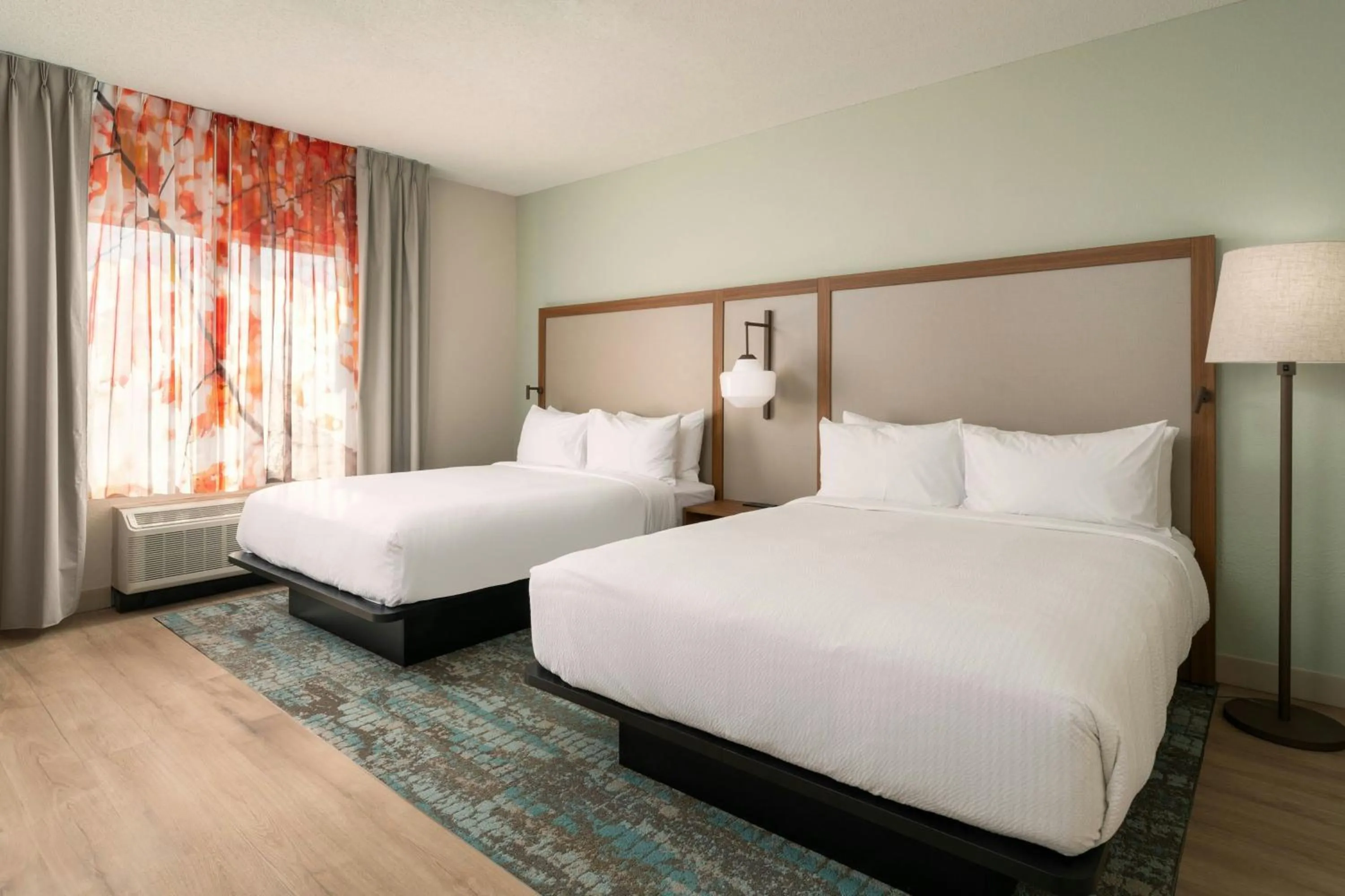 Photo of the whole room, Bed in Fairfield Inn and Suites Jacksonville Beach