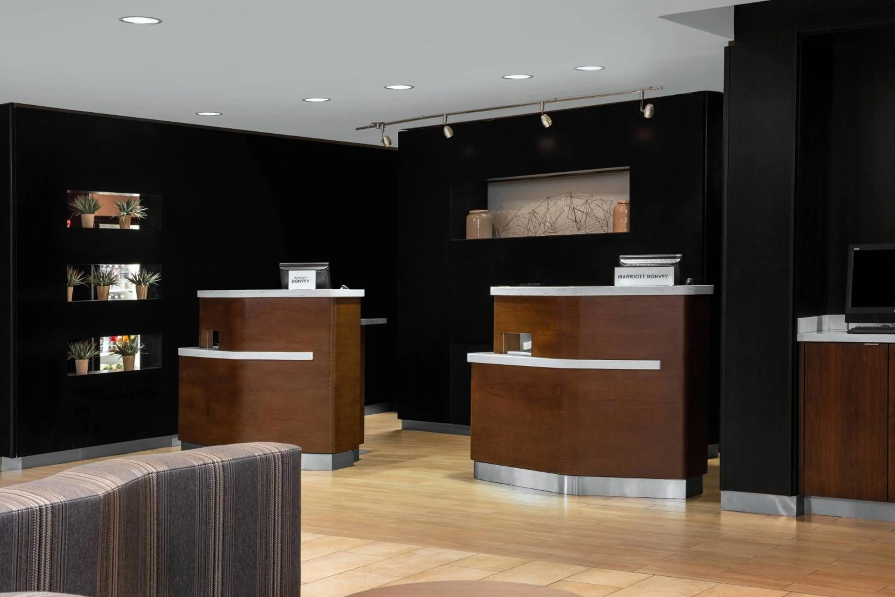 Lobby or reception in Courtyard by Marriott Jacksonville I-295/East Beltway