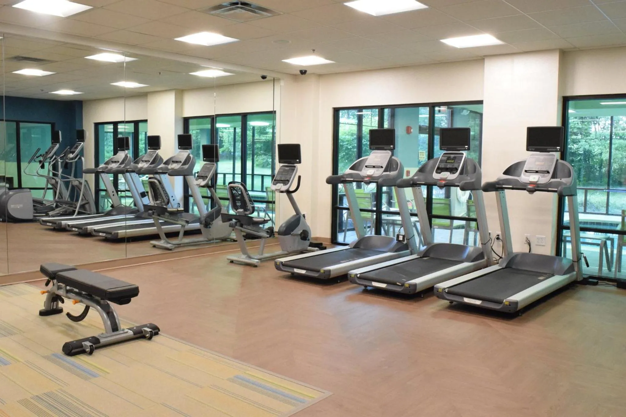 Spa and wellness centre/facilities in Holiday Inn Express Hotel & Suites Rochester Webster by IHG