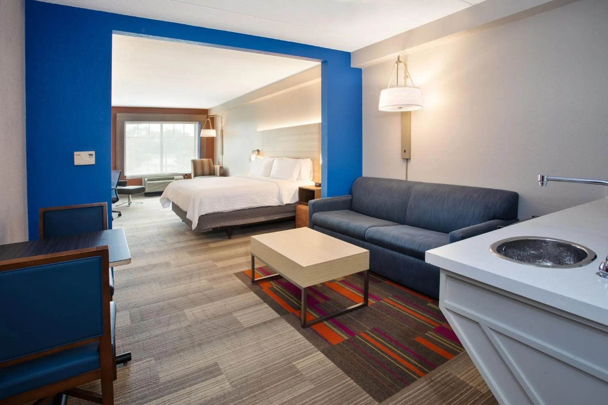 Photo of the whole room, Bed in Holiday Inn Express Hotel & Suites Rochester Webster by IHG
