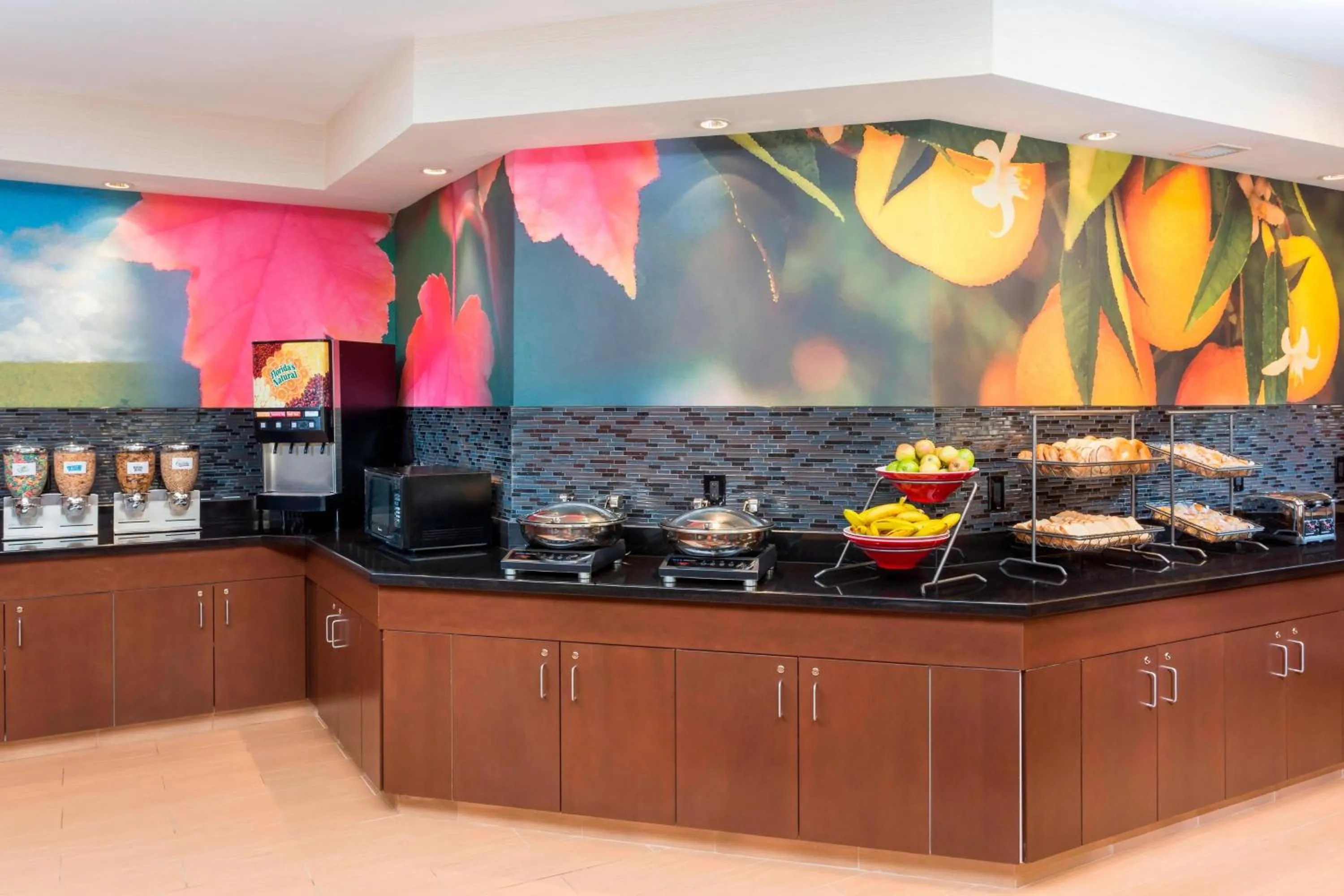 Breakfast in Fairfield Inn & Suites Corpus Christi