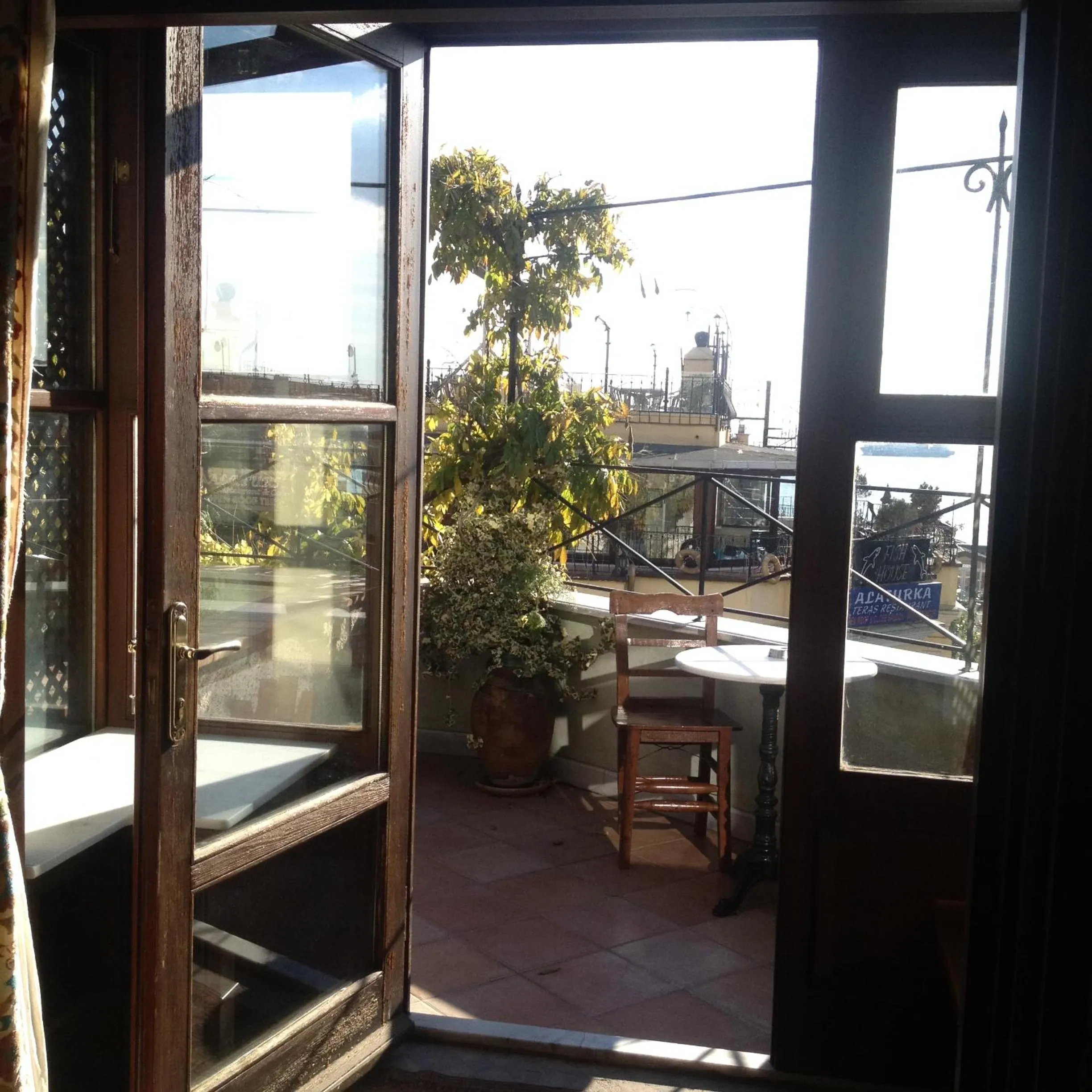 Balcony/Terrace in Hotel Empress Zoe