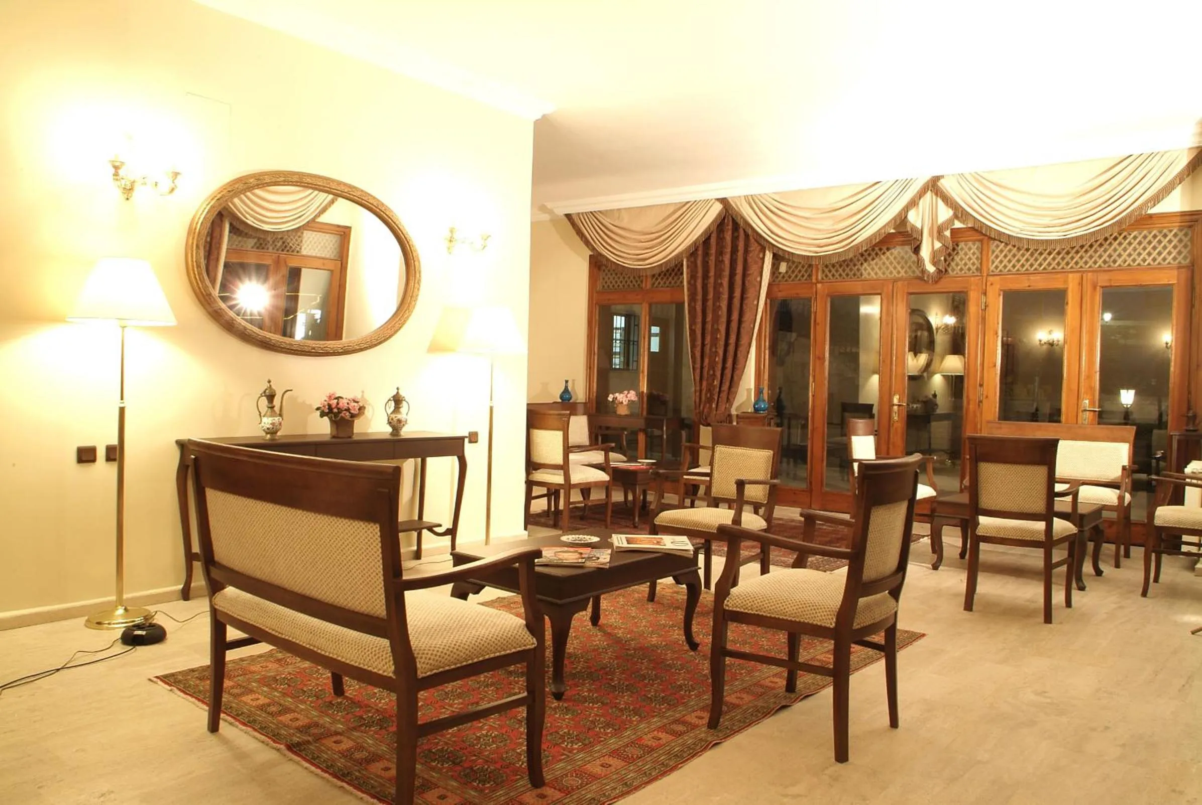 Communal lounge/ TV room in Turquhouse Hotel