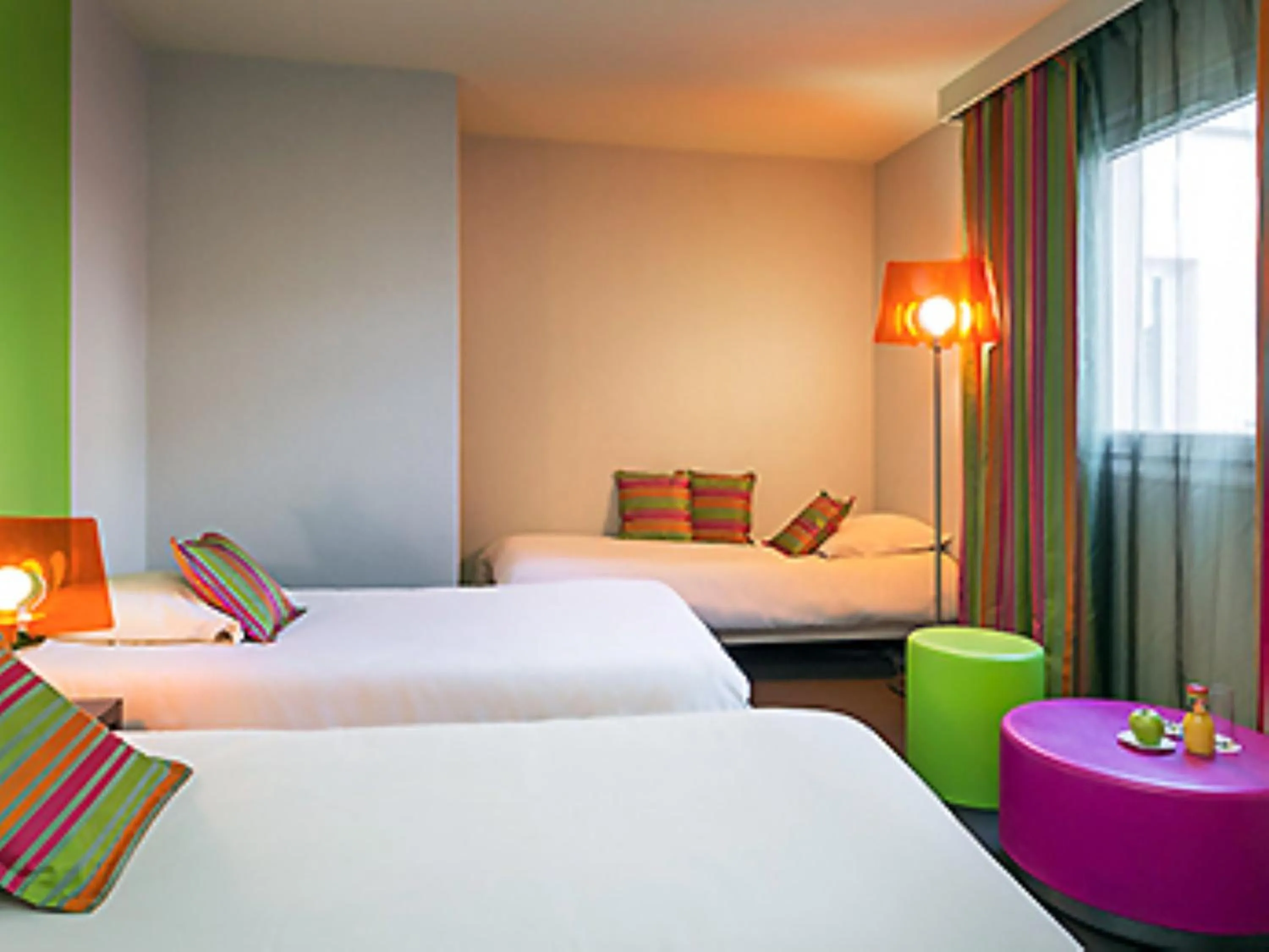 Family, Bed in Hôtel Provence