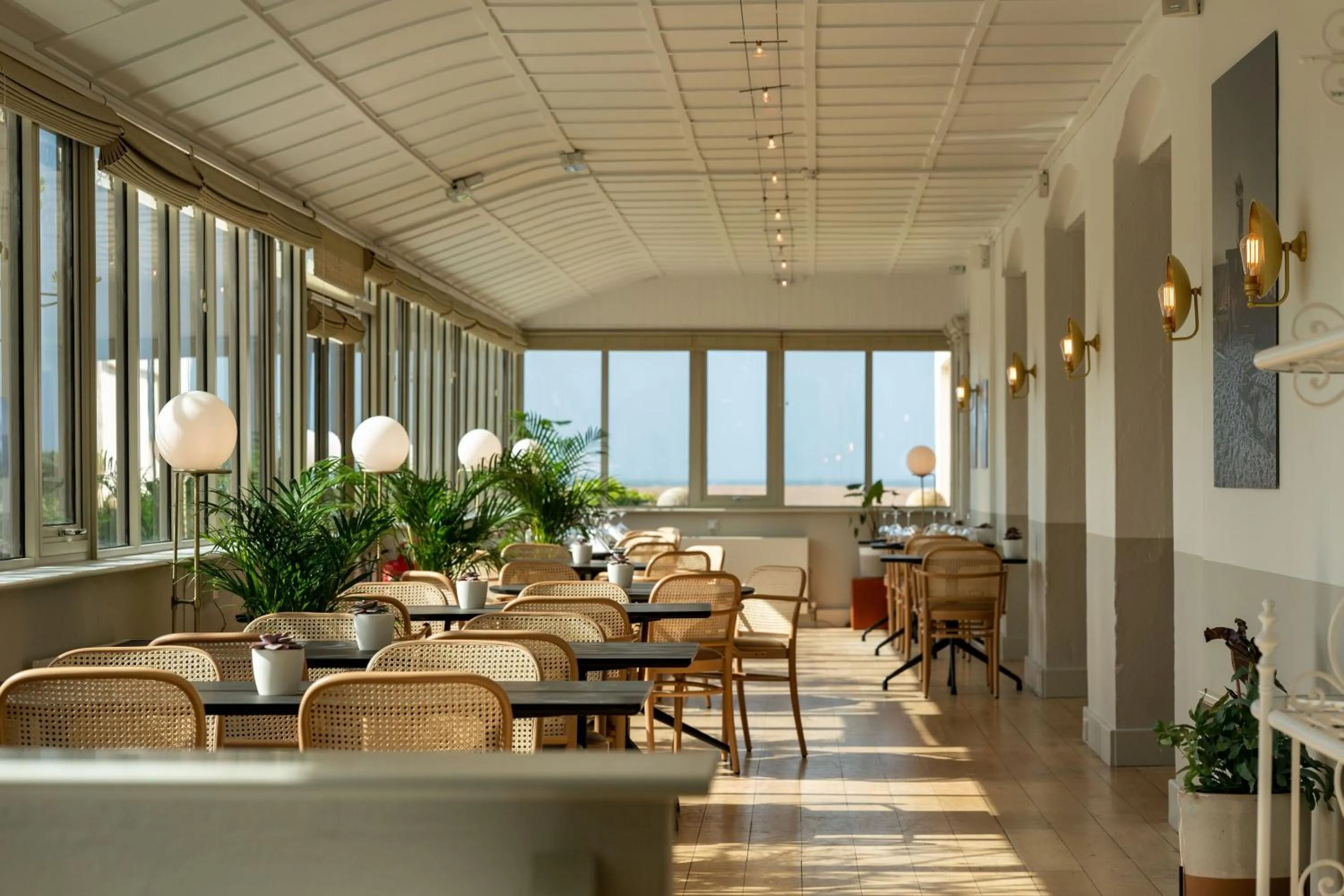 Restaurant/places to eat in Moonfleet Manor Hotel