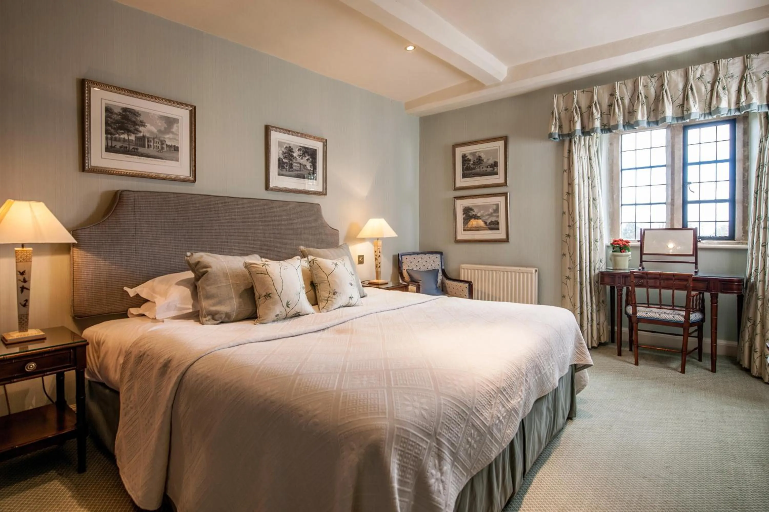 Bedroom, Bed in Buckland Manor - A Relais & Chateaux Hotel