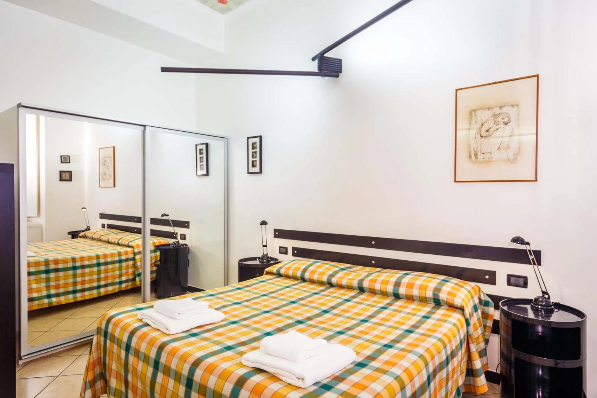 Bed in Hotel Cairoli