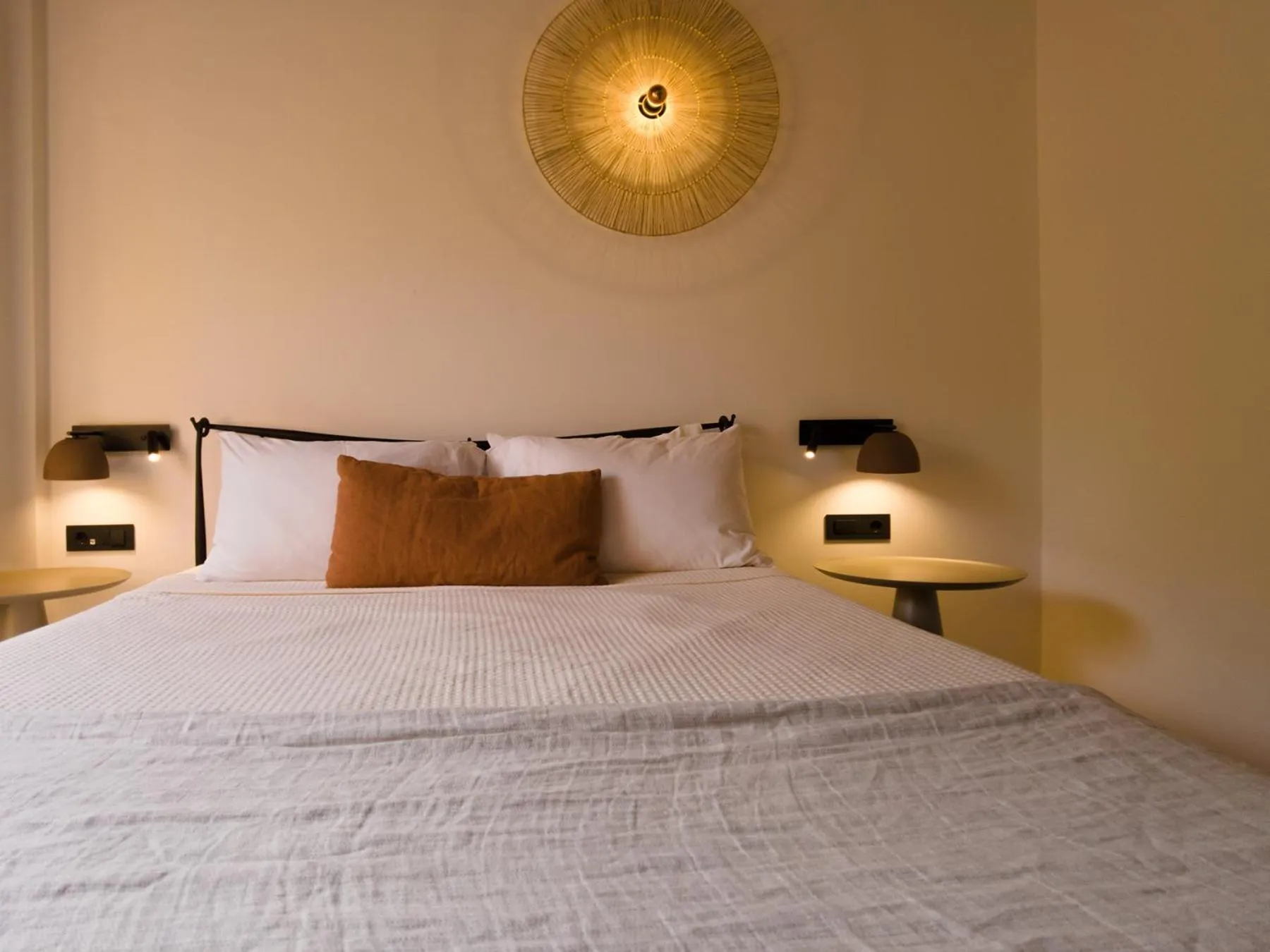 Bed in Yialasi Hotel