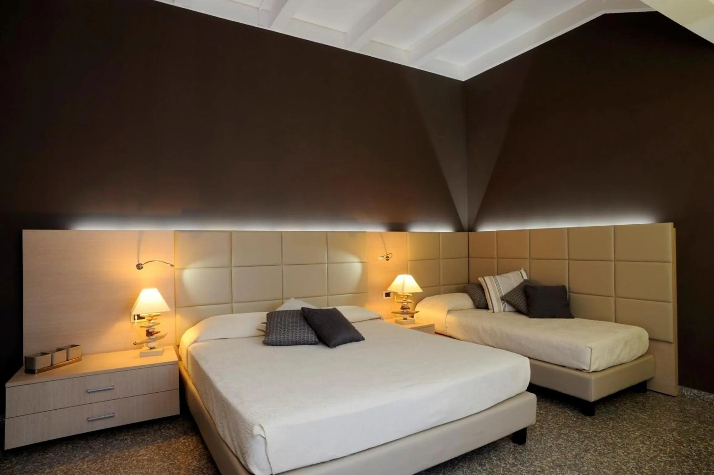 Photo of the whole room, Bed in Residence Oliveto