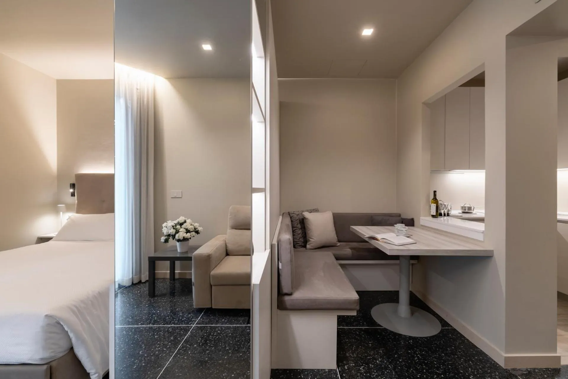 Living room, Bed in Residence Oliveto