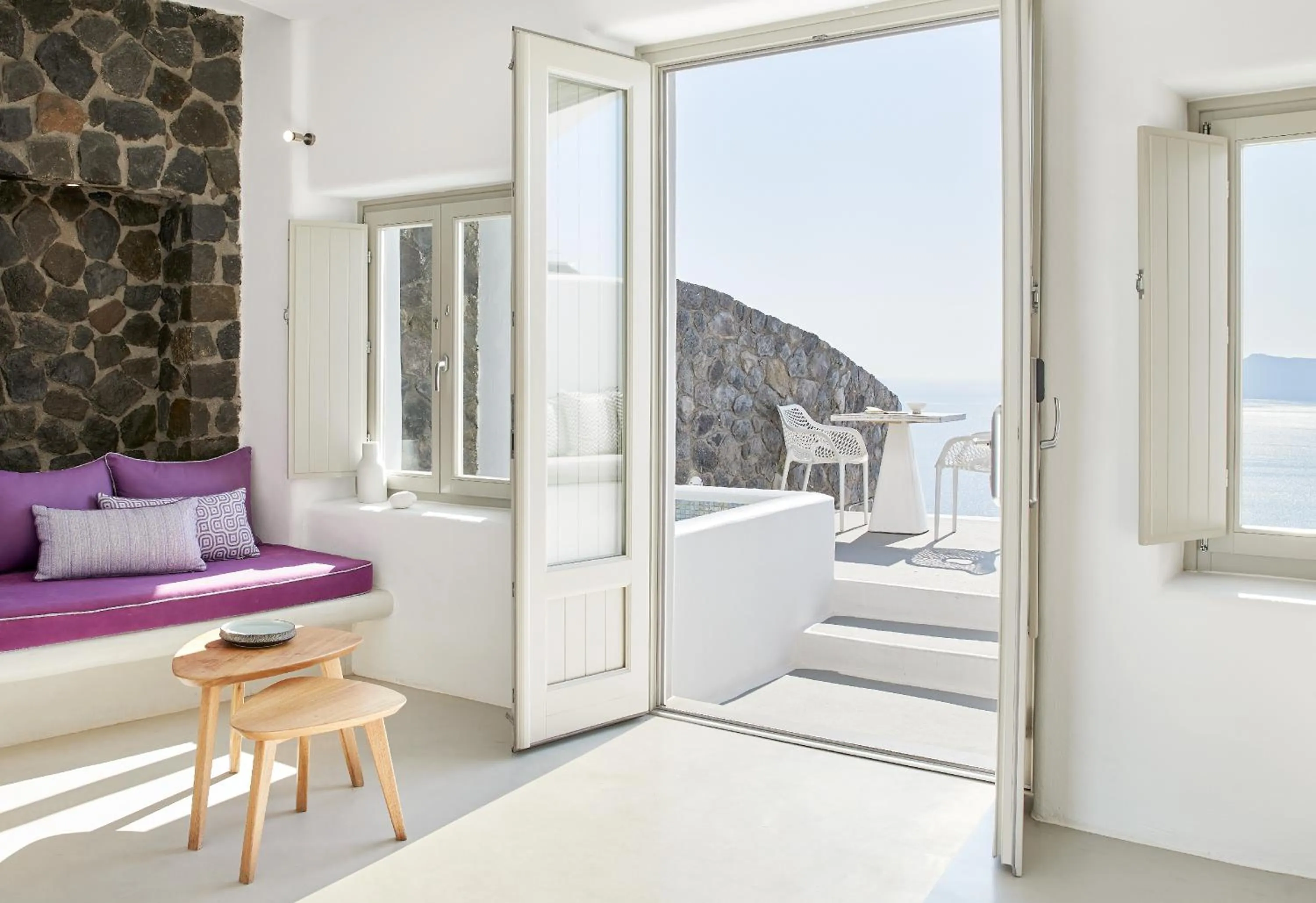 Living room in La Perla Villas and Suites - Adults Only