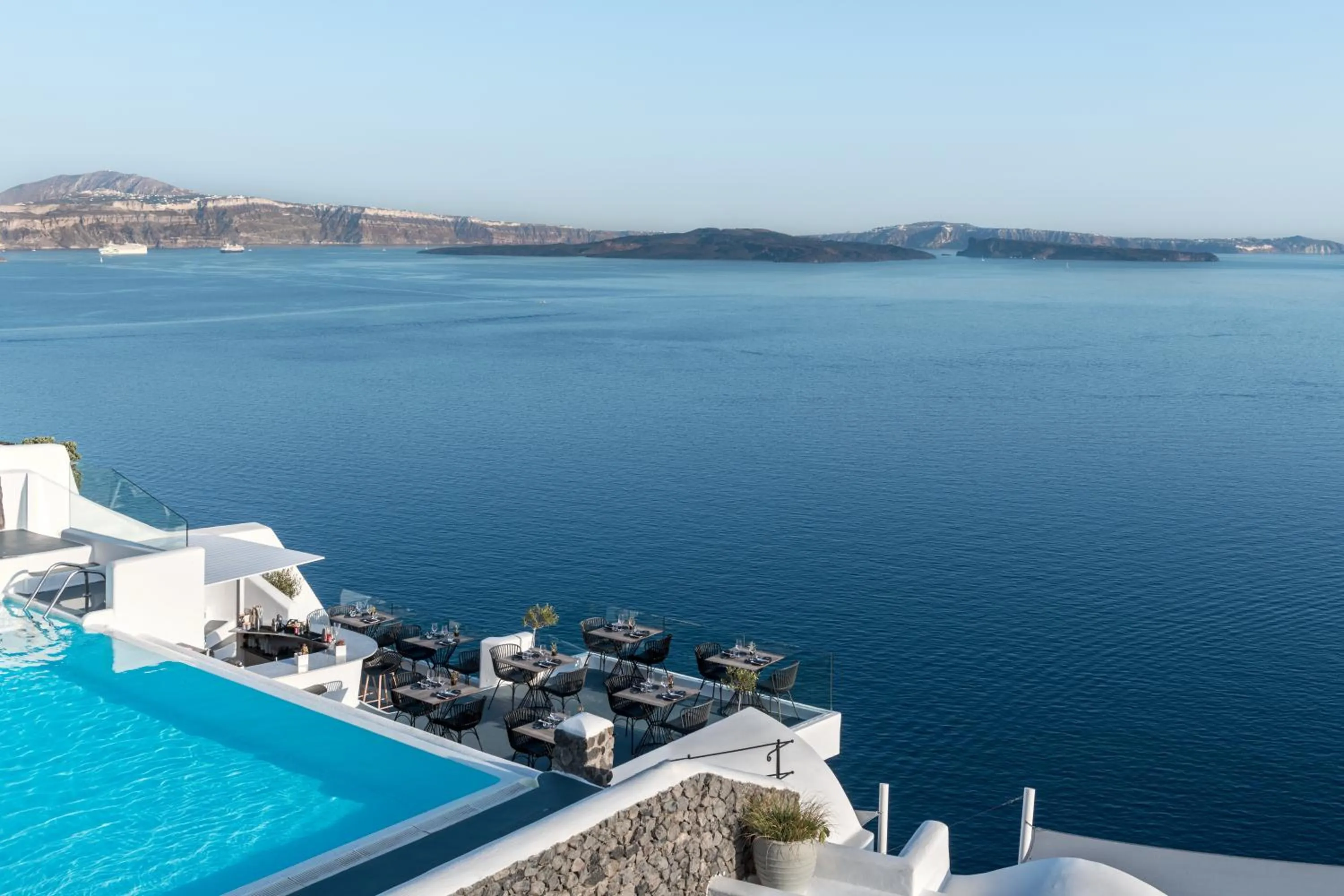 Restaurant/places to eat in La Perla Villas and Suites - Adults Only