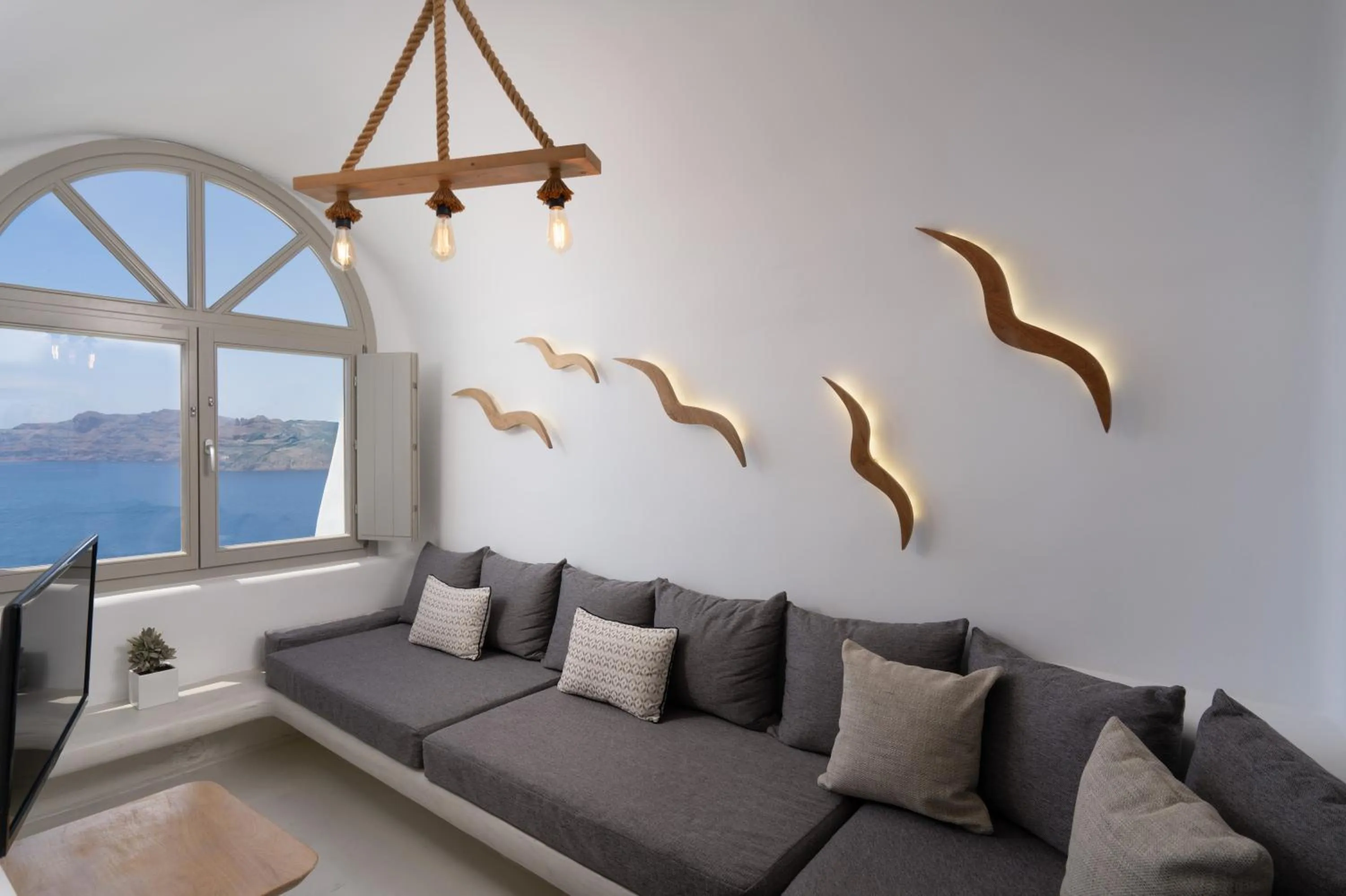 Living room in La Perla Villas and Suites - Adults Only