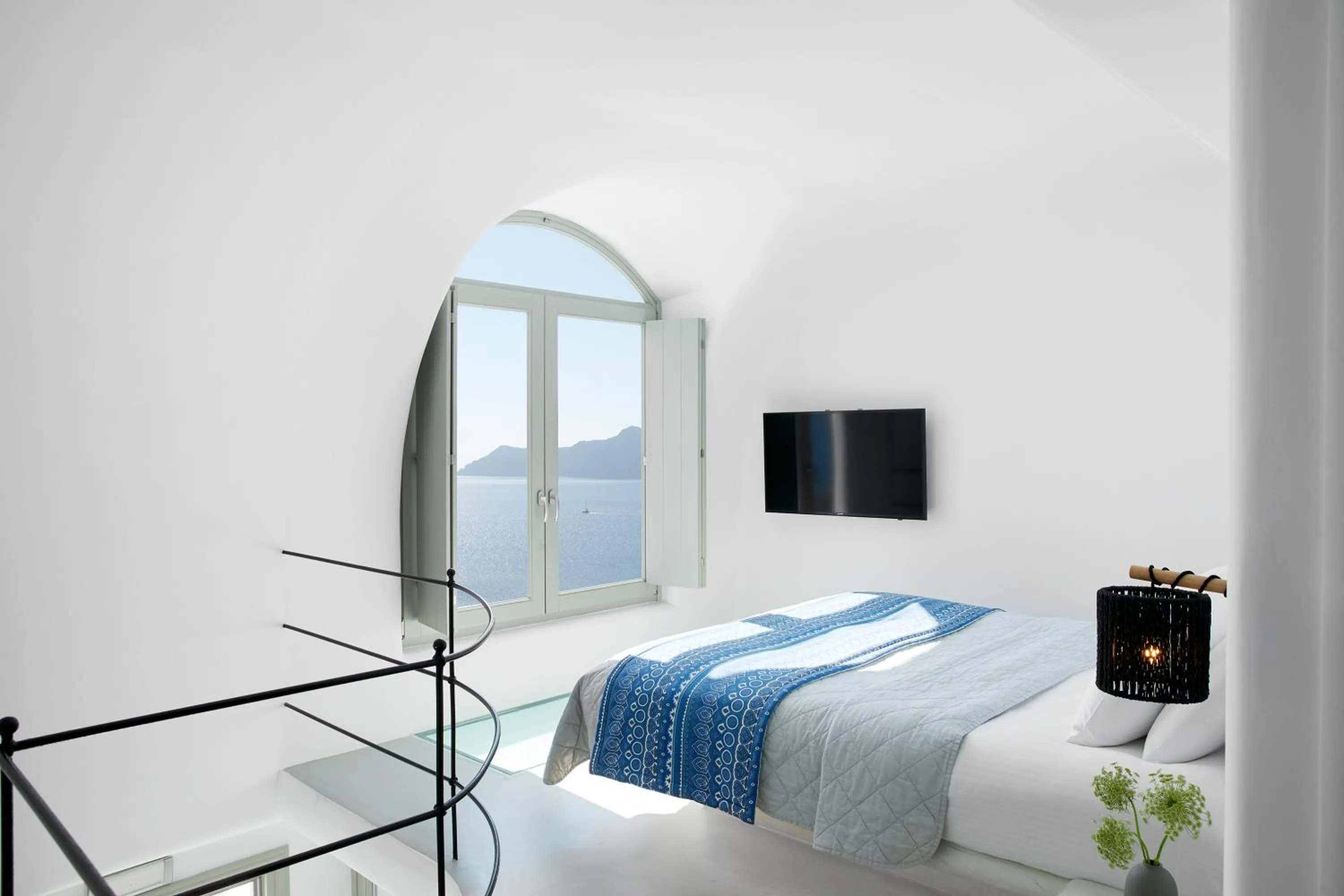 Bed in La Perla Villas and Suites - Adults Only