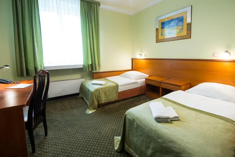 Photo of the whole room, Bed in Brojan