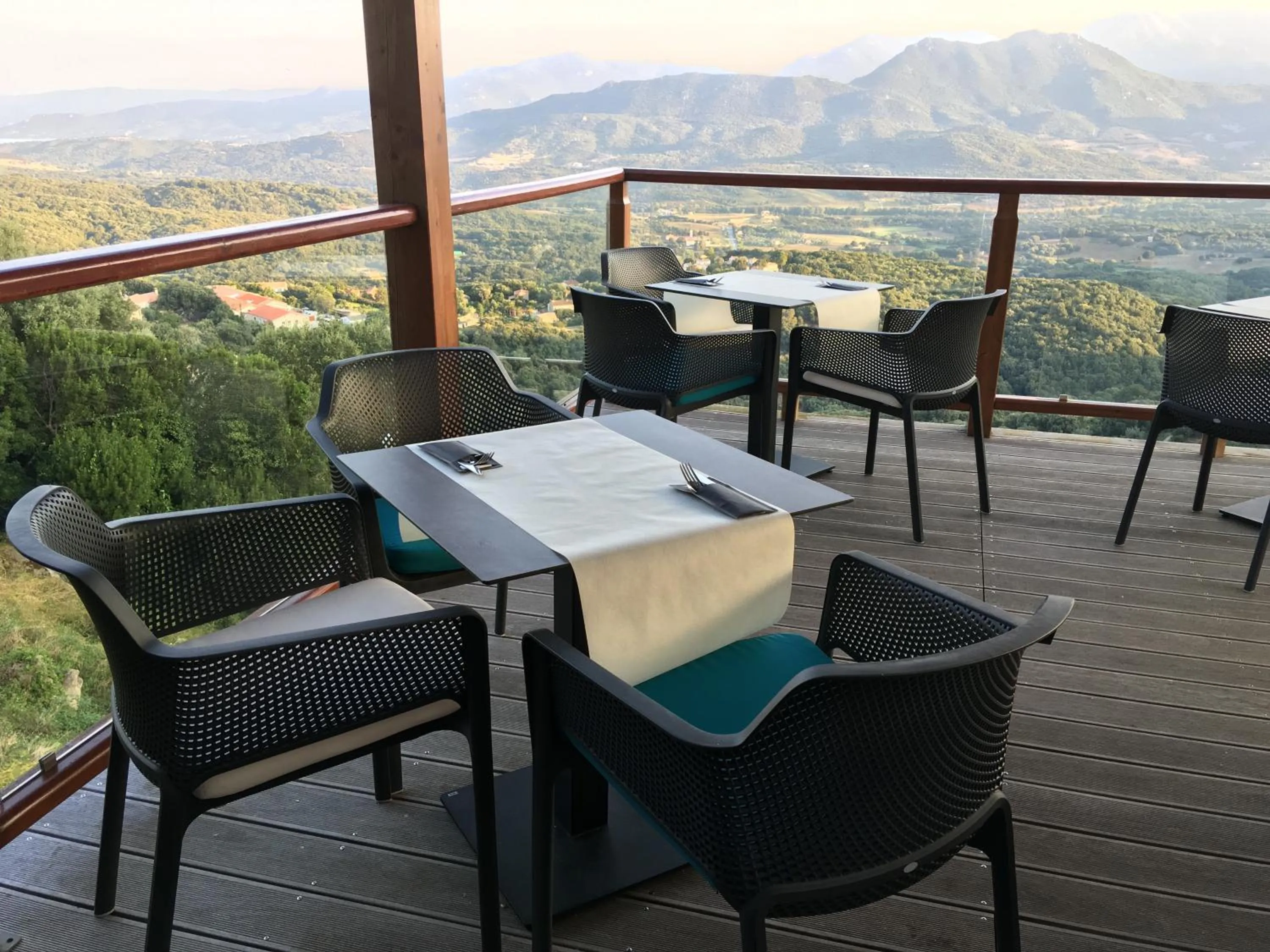 Patio in Best Western Plus San Damianu