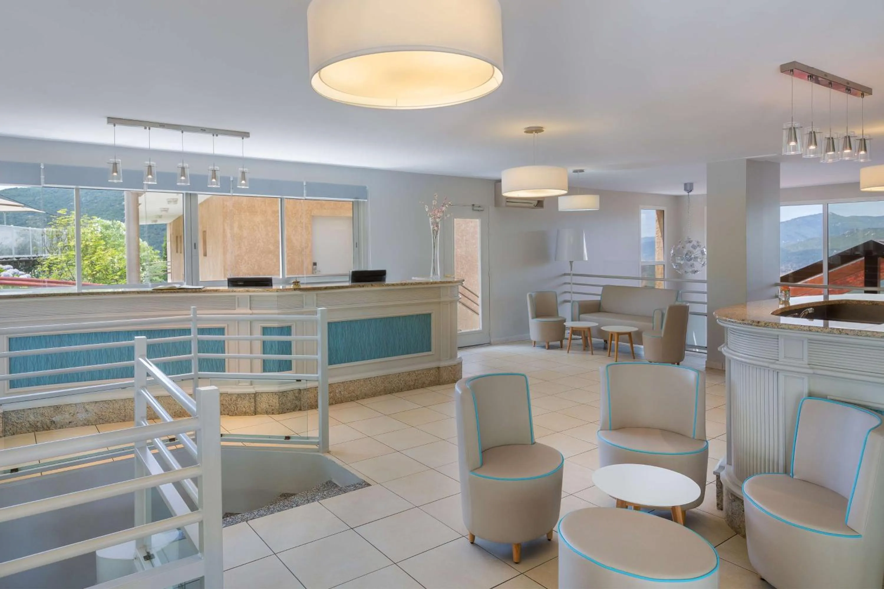 Lobby or reception in Best Western Plus San Damianu