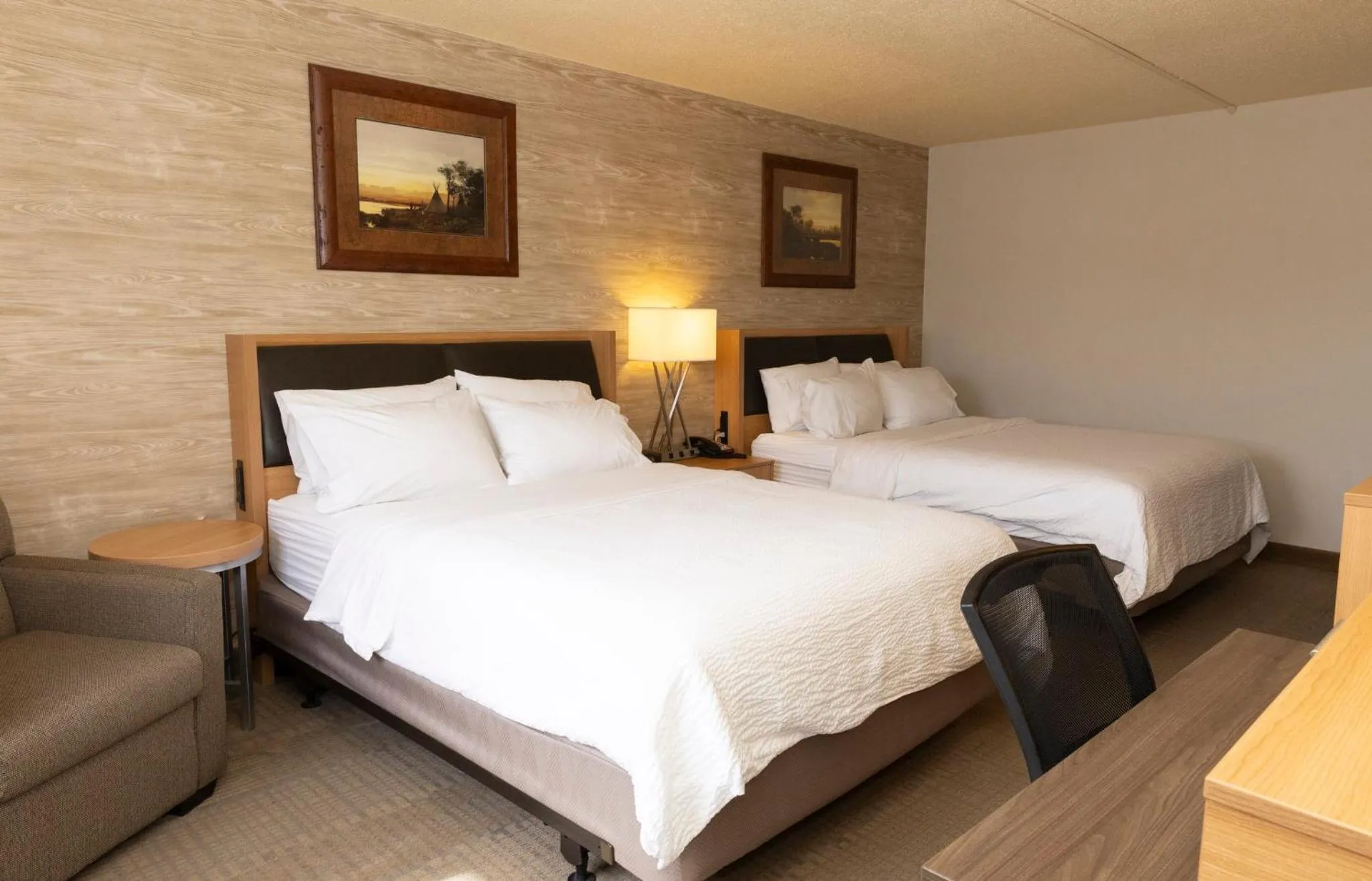 Photo of the whole room, Bed in Holiday Inn Spearfish-Convention Center by IHG