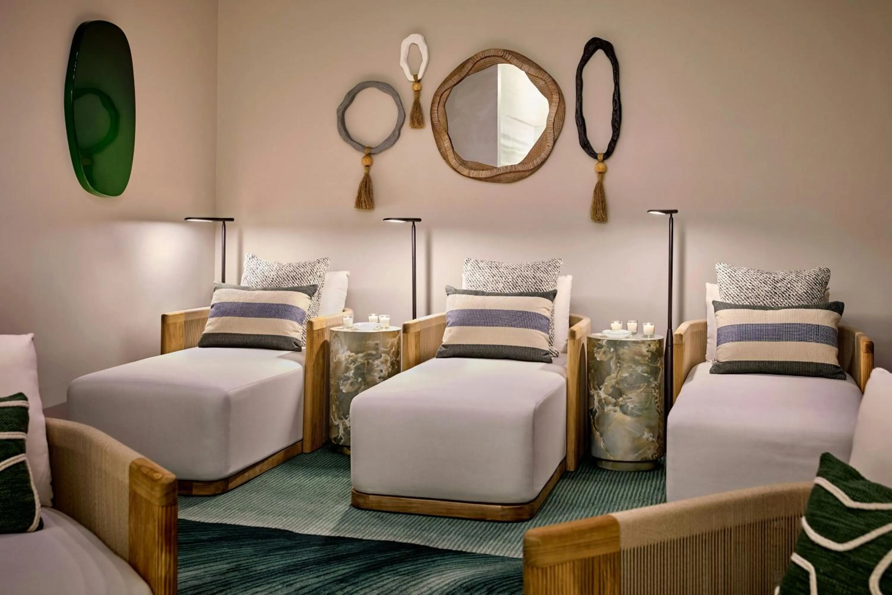 Lounge or bar, Bed in The Ritz-Carlton, Laguna Niguel