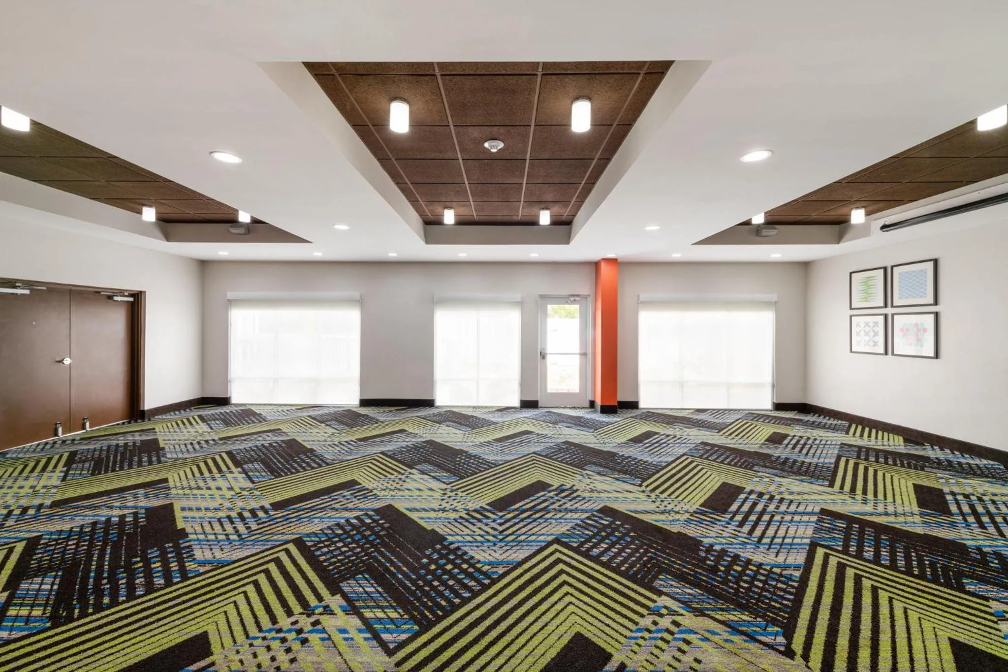 Meeting/conference room in Holiday Inn Express & Suites Spring Hill by IHG