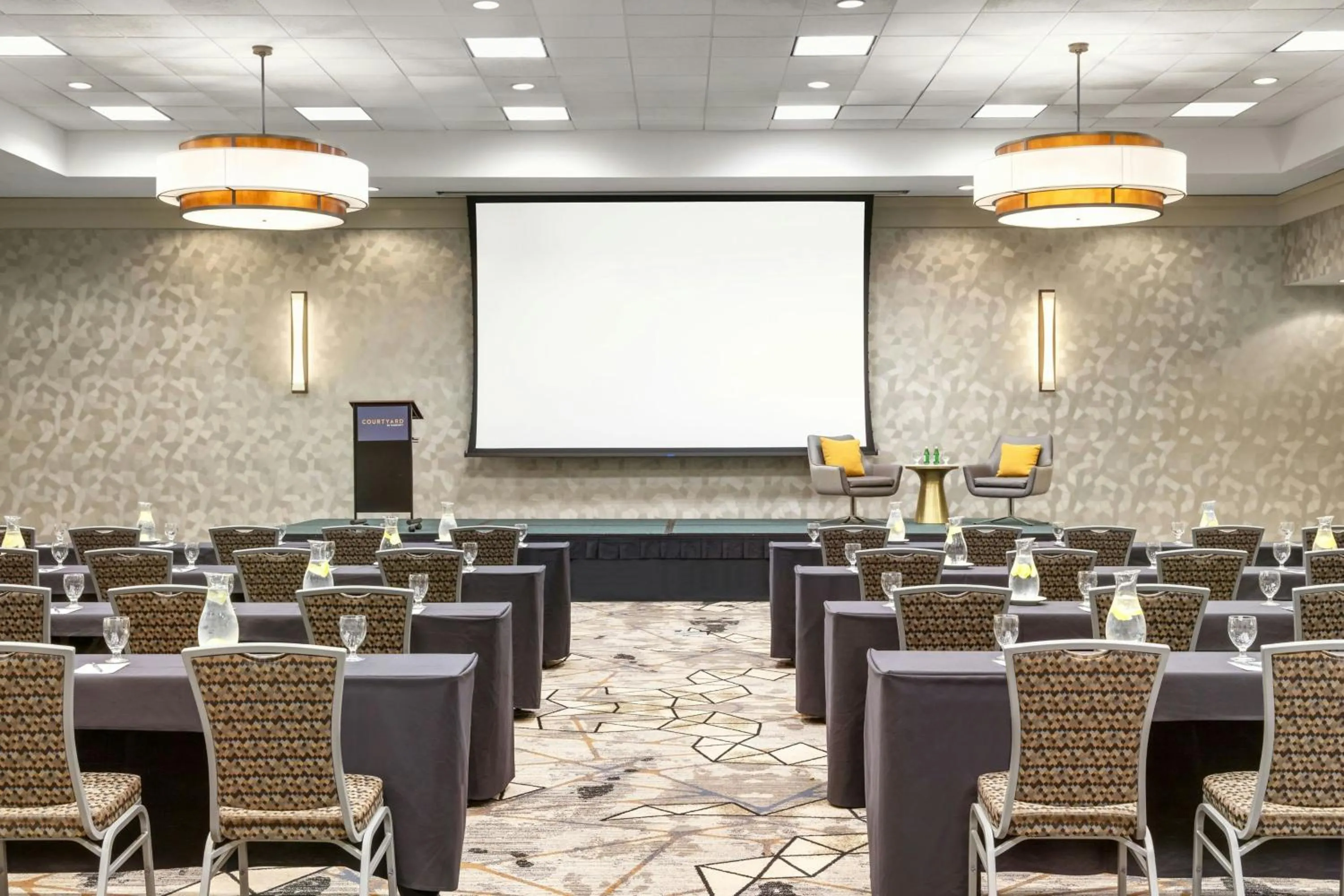 Meeting/conference room in Courtyard Des Moines Ankeny