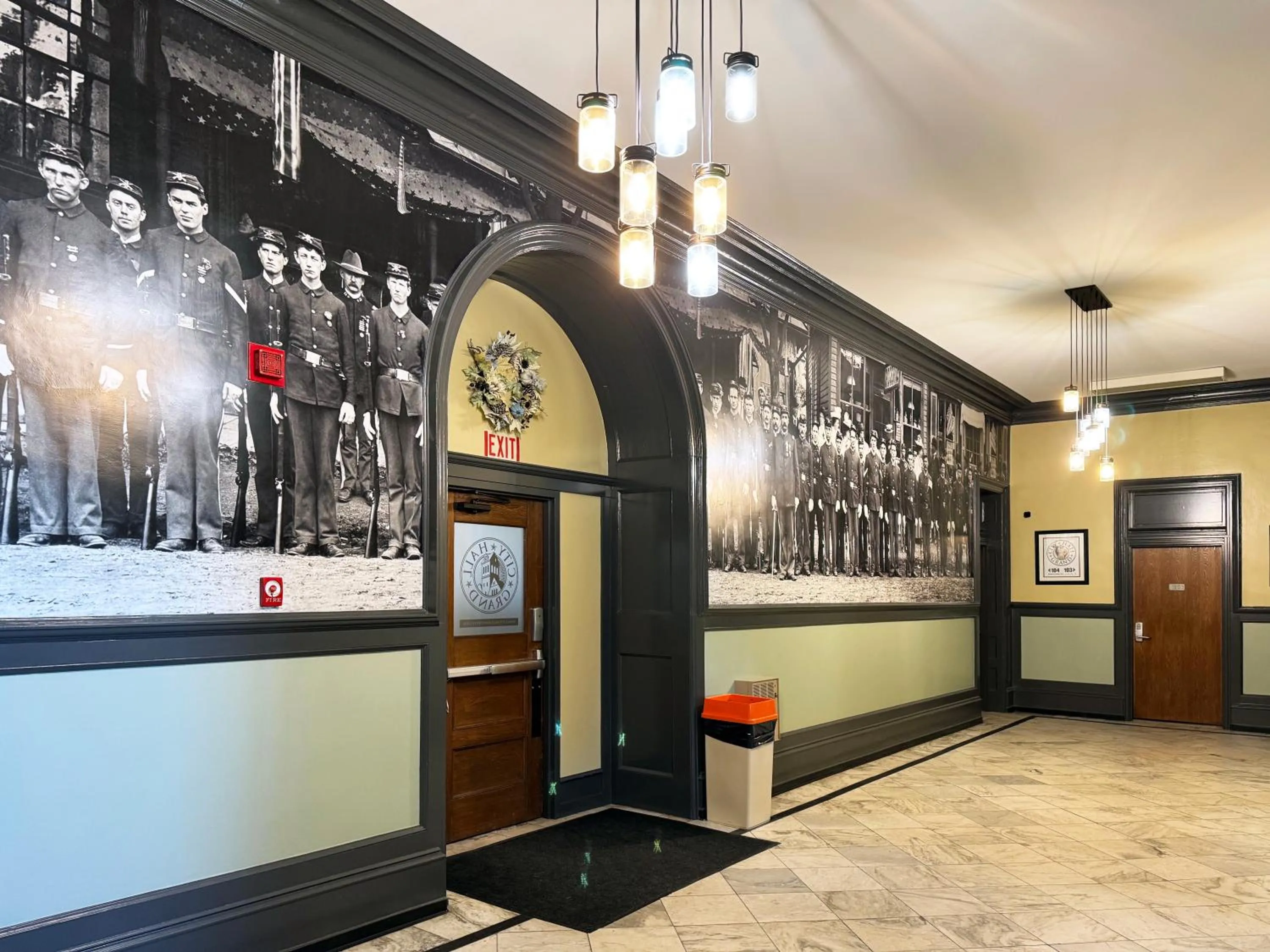 Decorative detail in City Hall Grand Hotel