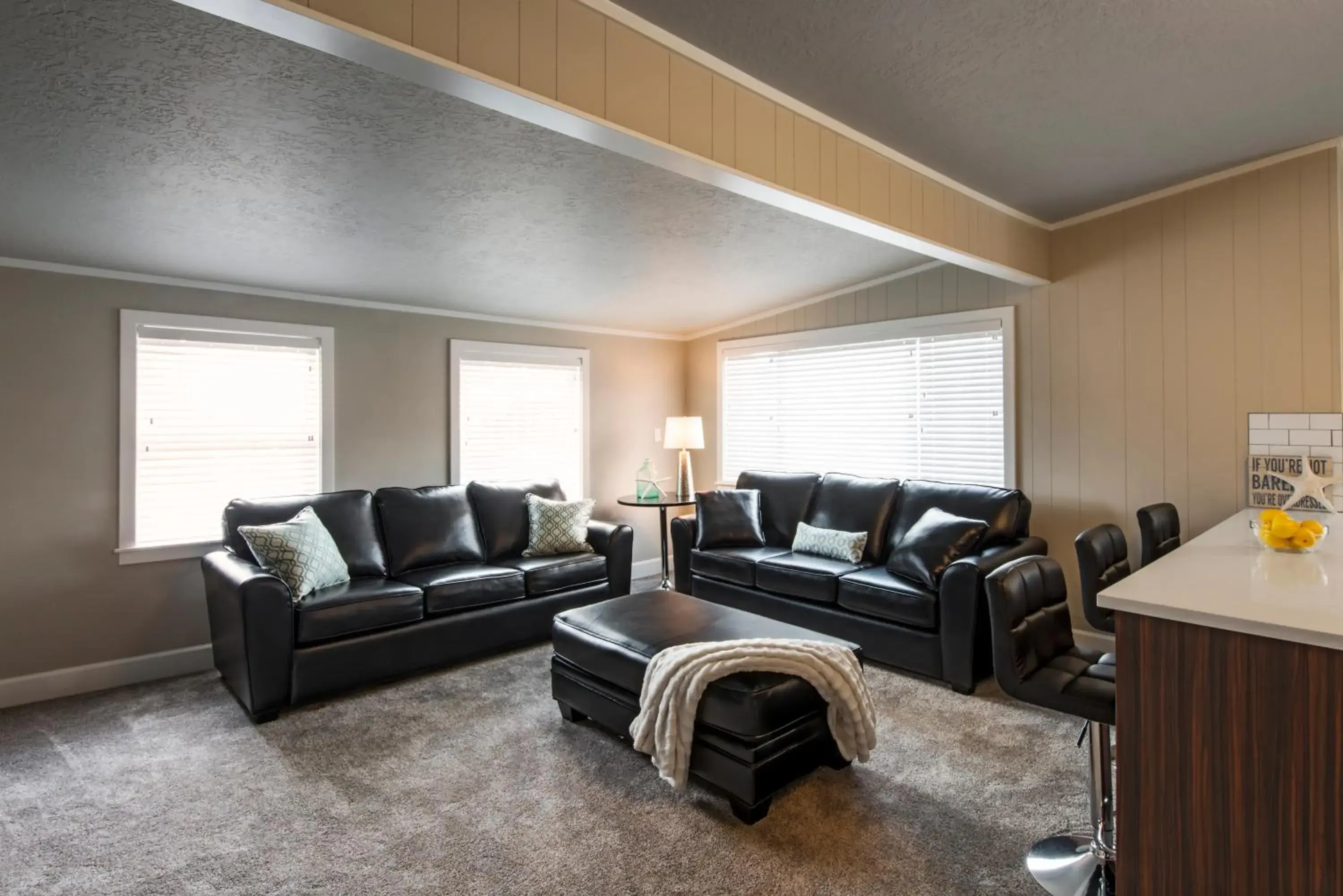 Two-Bedroom Apartment in Beach Drive Suites Two-Bedroom Apartment in Beach Drive Suites