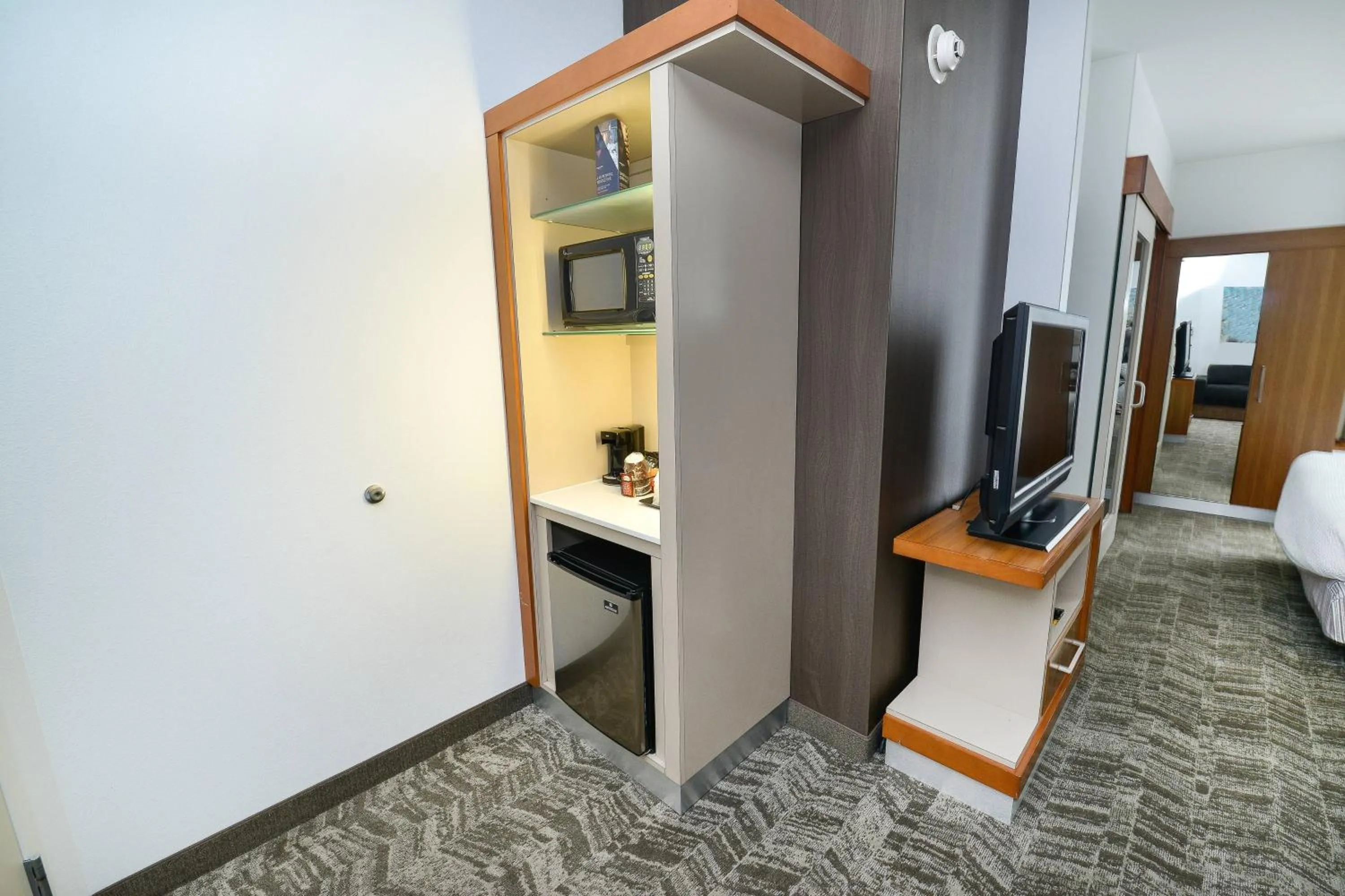 Bedroom, Bed in SpringHill Suites by Marriott Grand Forks