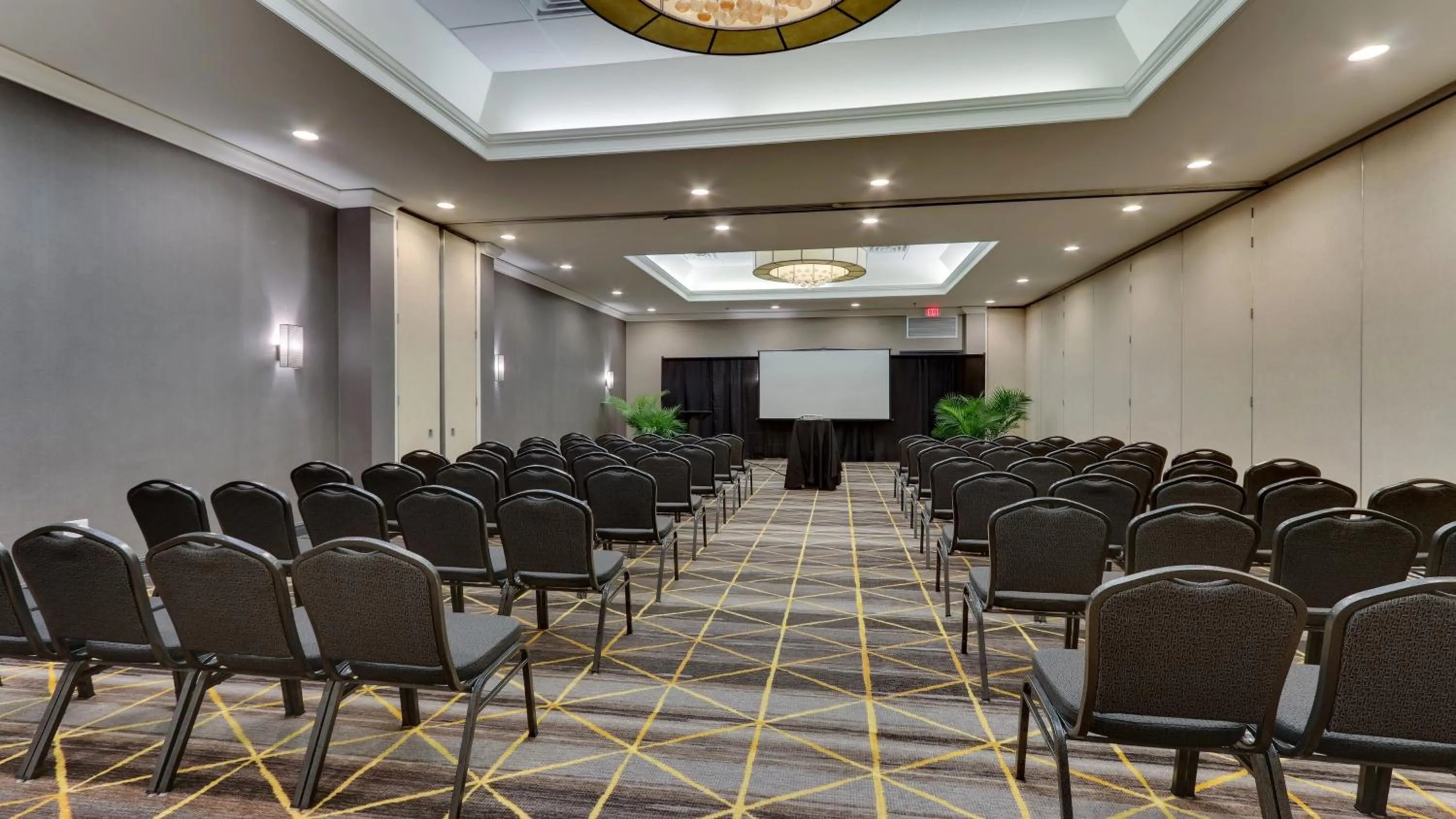 Meeting/conference room in Holiday Inn Staunton Conference Center by IHG