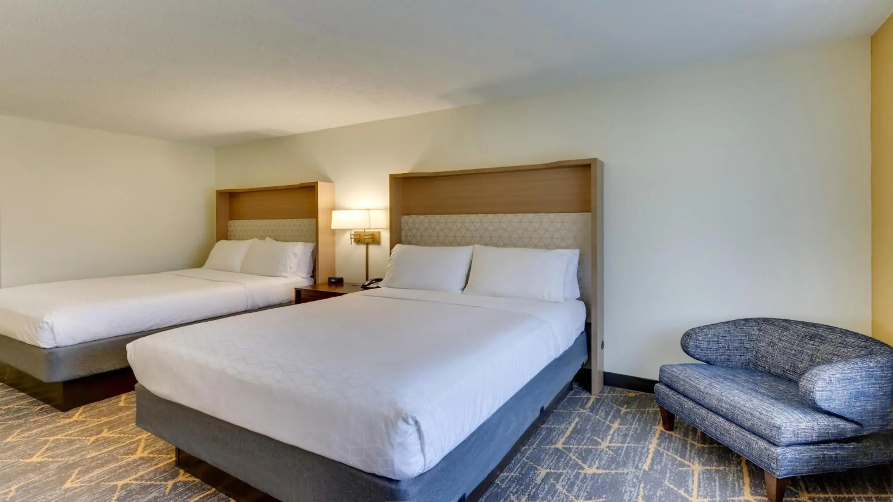 Standard Queen Room with Two Queen Beds - Pet Friendly in Holiday Inn Staunton Conference Center by IHG Standard Queen Room with Two Queen Beds - Pet Friendly in Holiday Inn Staunton Conference Center by IHG