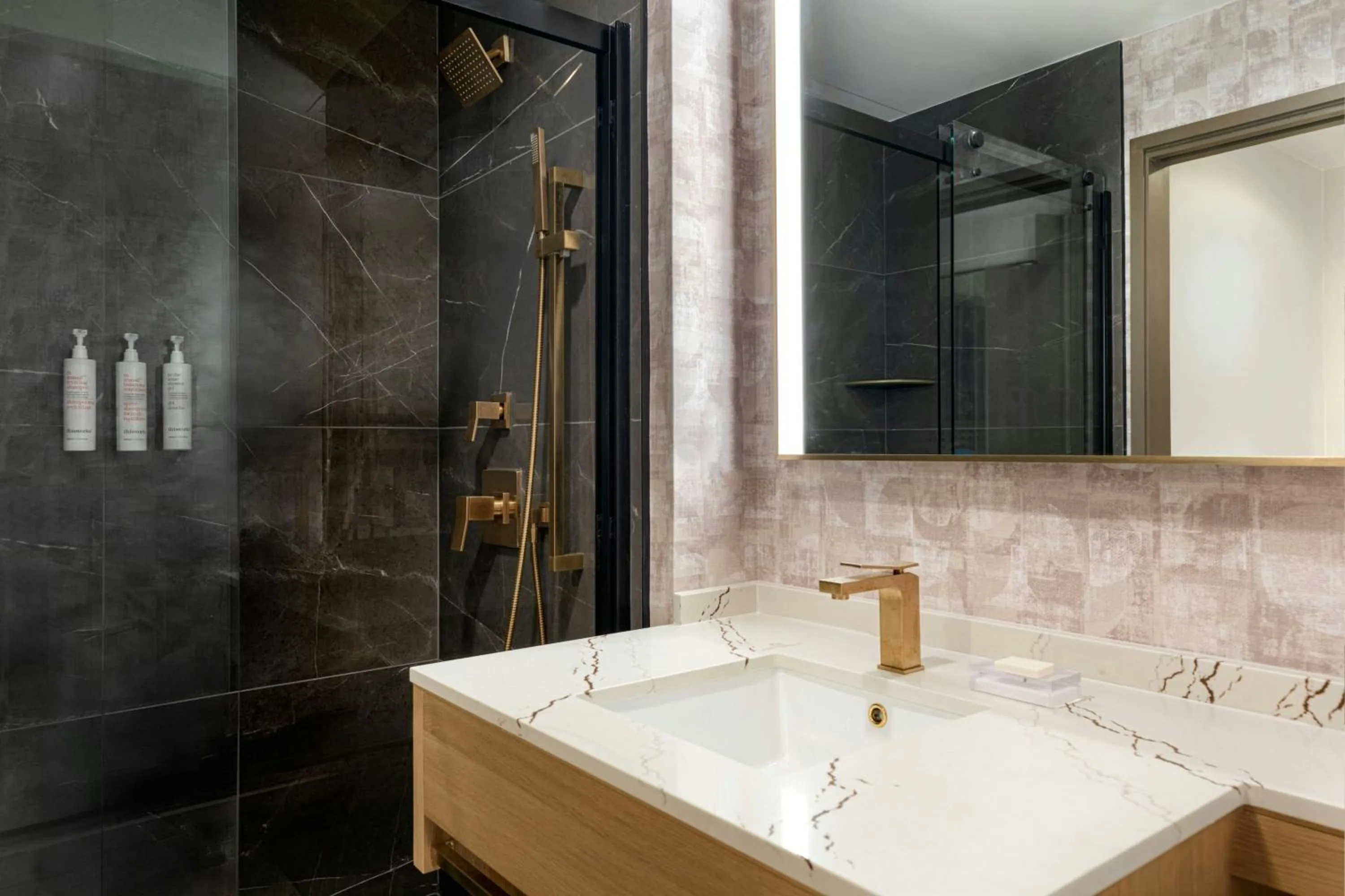 Bathroom in Marriott Dallas Fort Worth Westlake